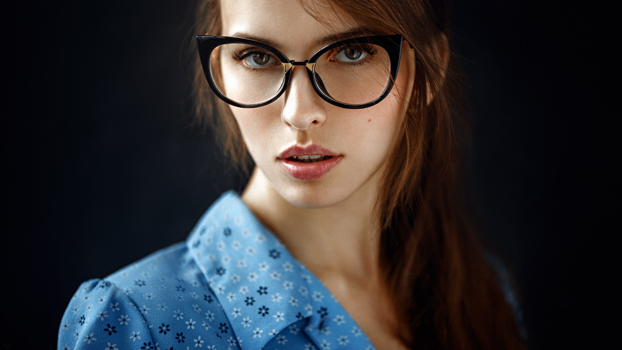 People 2000x1125 women women with glasses shirt face portrait bokeh Georgy Chernyadyev