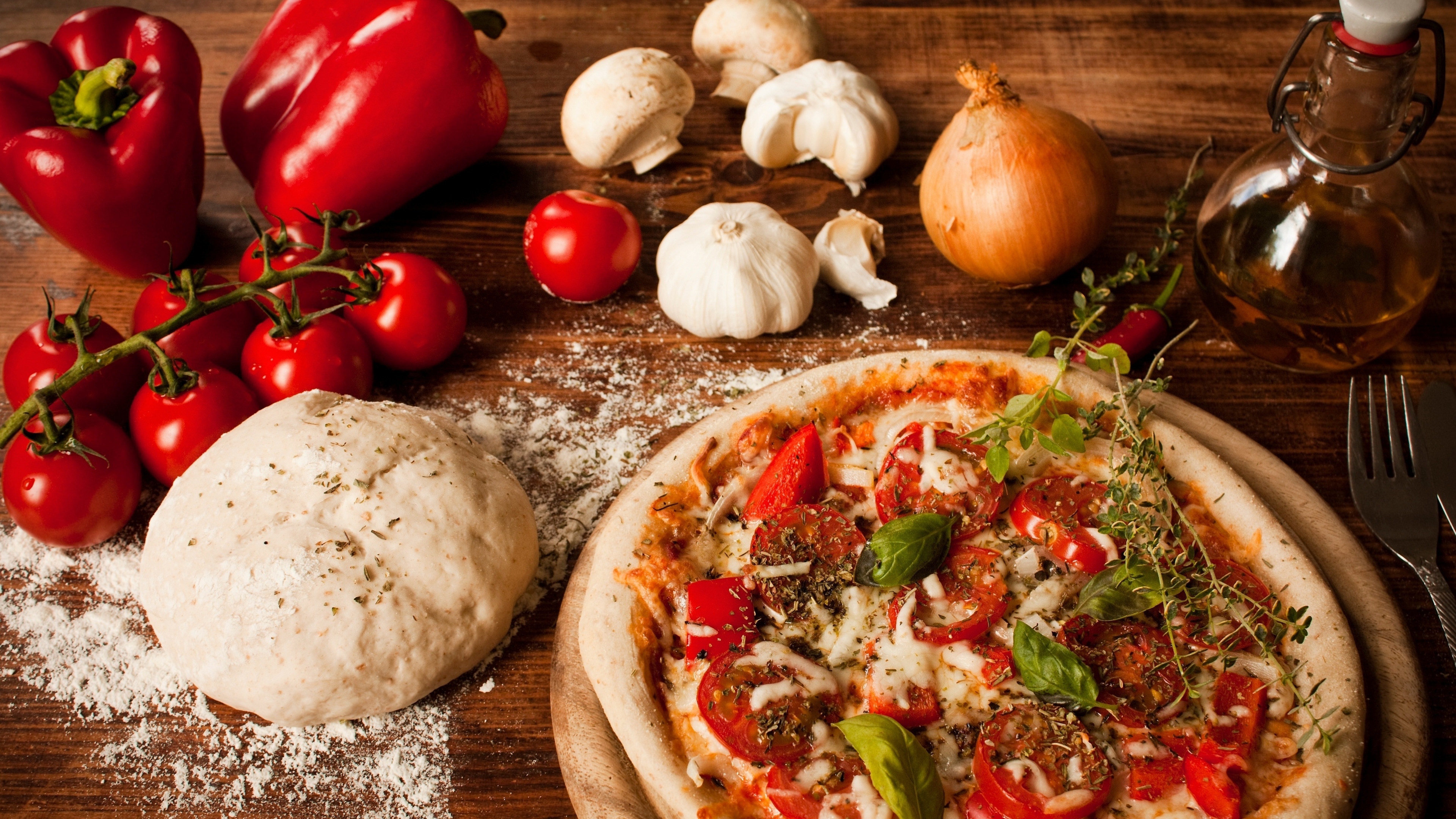 General 3840x2160 pizza food vegetables onion flour tomatoes wooden surface closeup bell peppers
