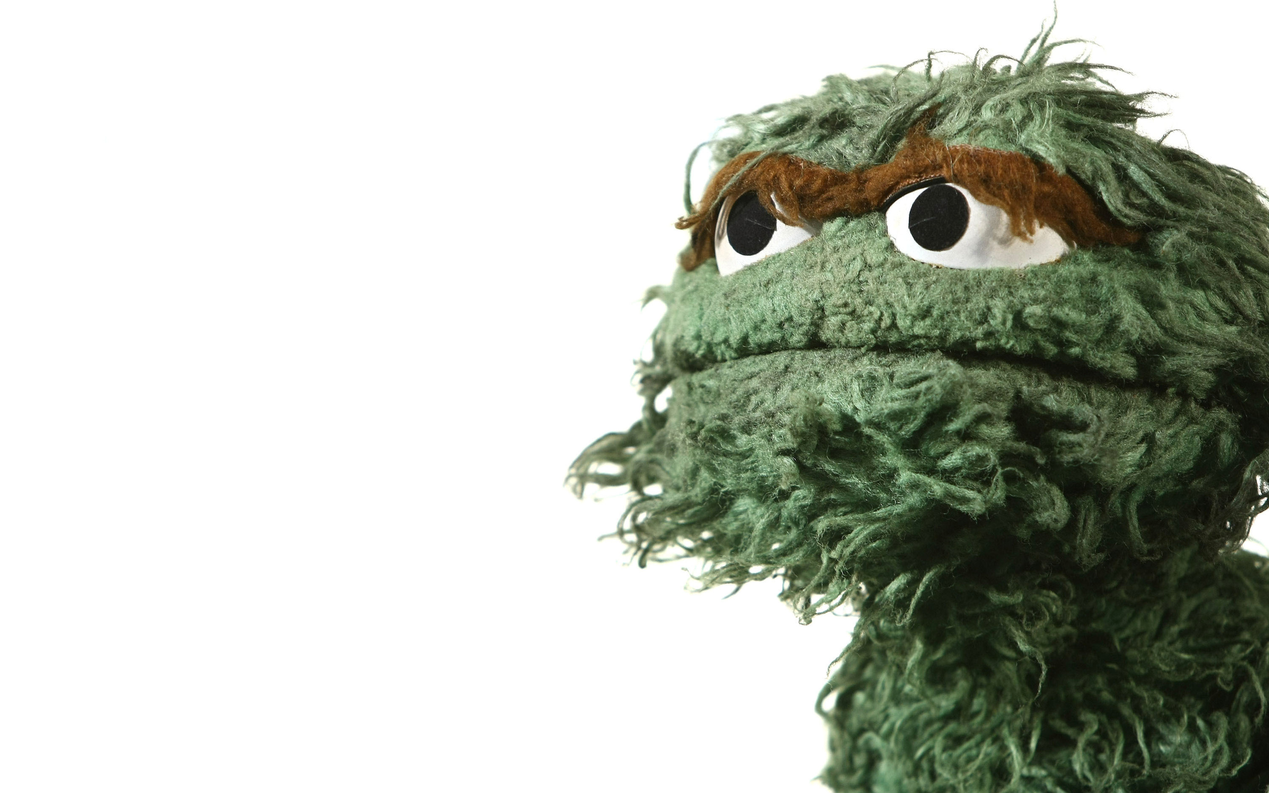 General 2560x1600 toys simple background multiplication Oscar The Grouch