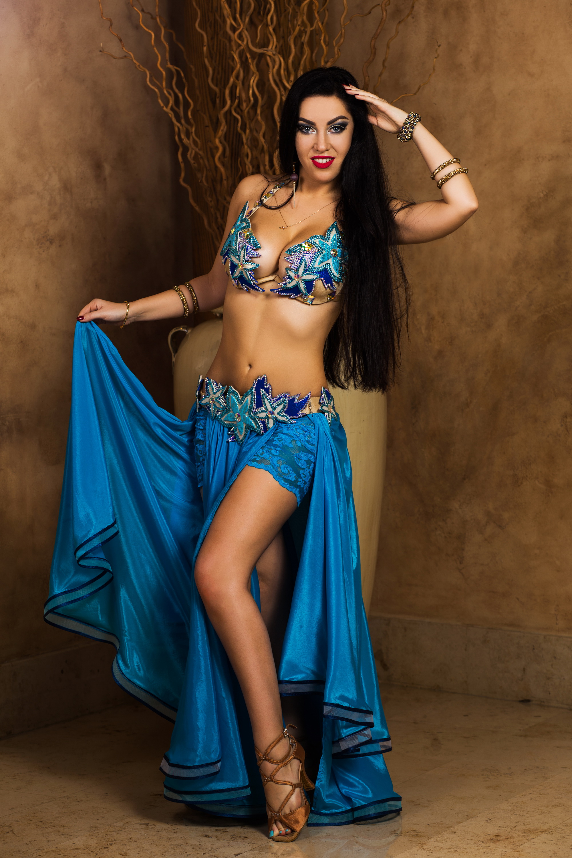 Belly dancer x. Yulianna Voronina bellydance.