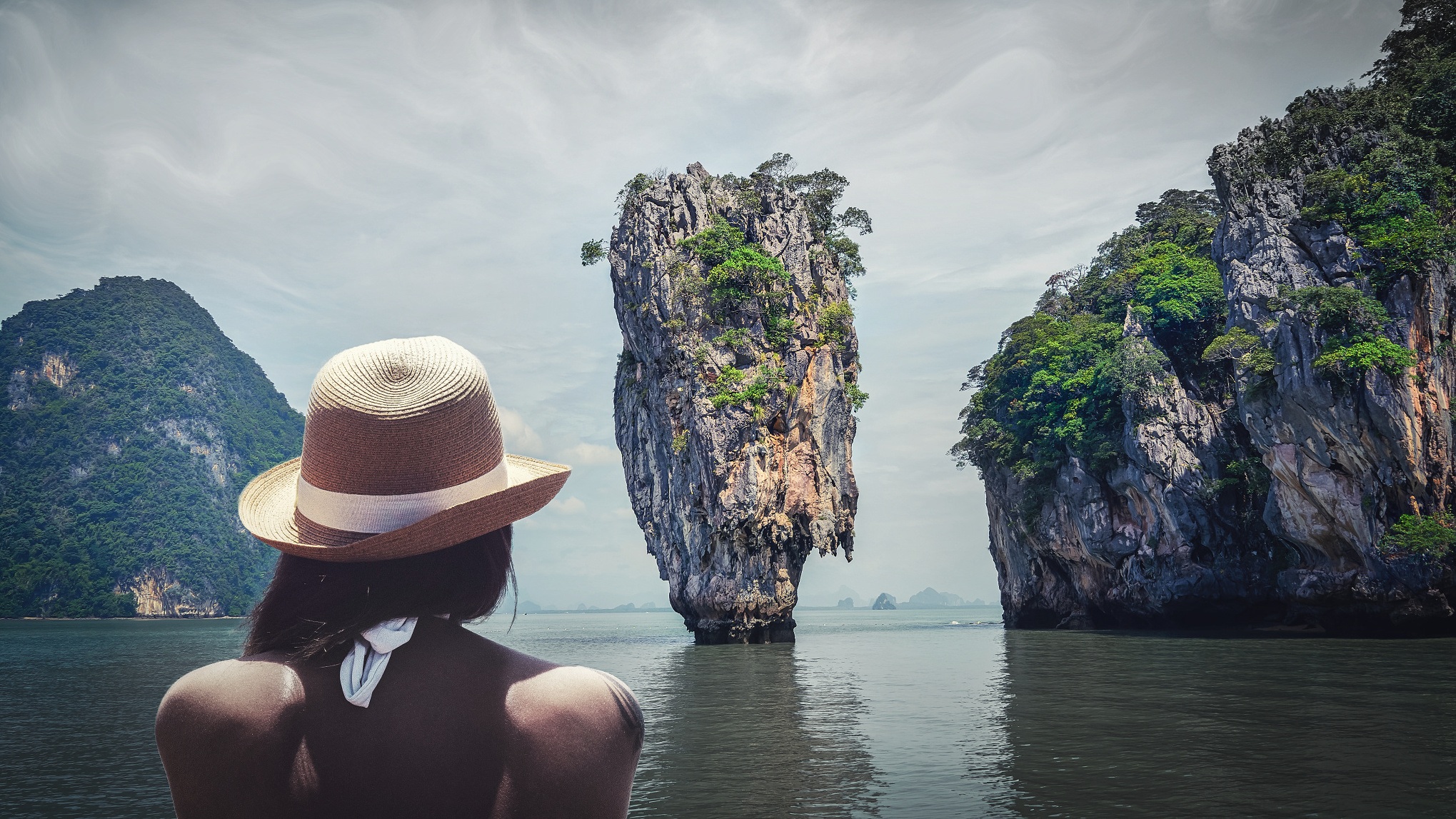People 2039x1147 women women outdoors vacation traveler model sea bikini brunette sun hats hat landscape relaxing daylight summer water looking into the distance Thailand