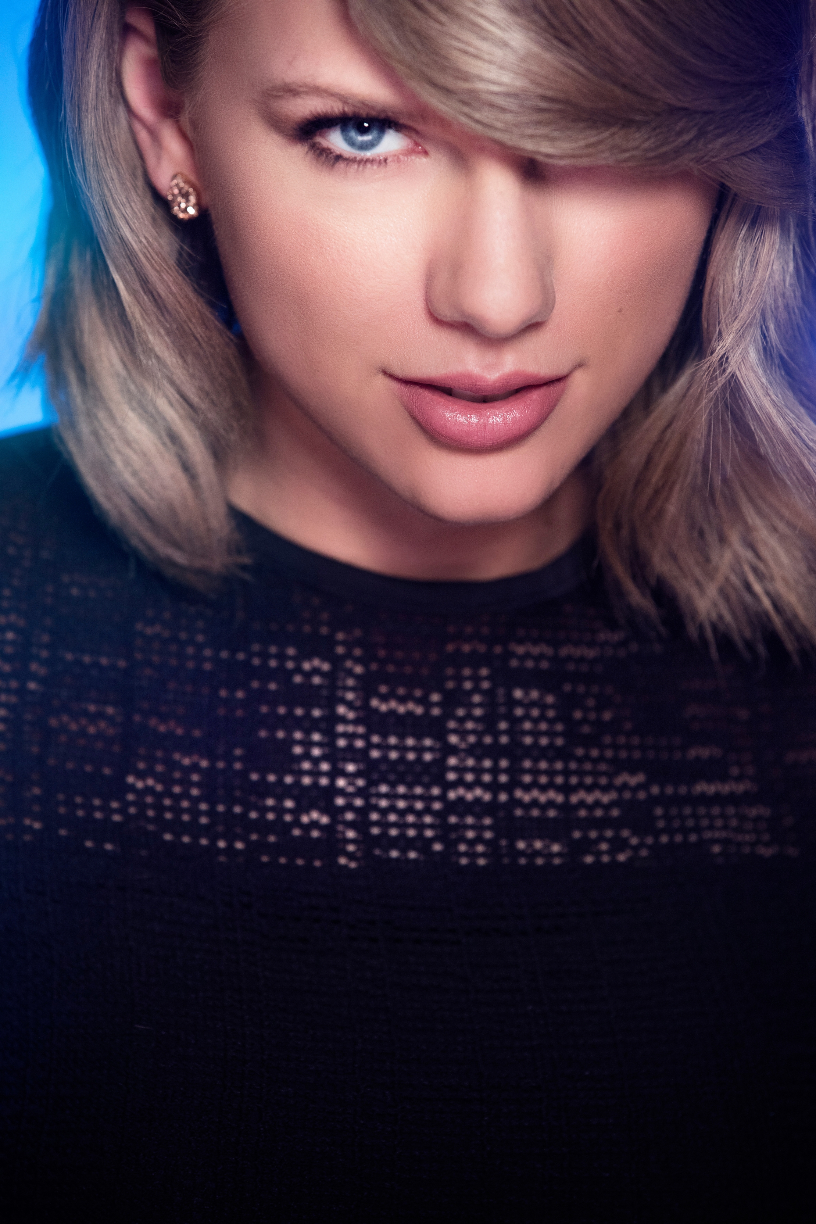 People 2676x4014 Taylor Swift singer blonde blue eyes women closeup portrait display