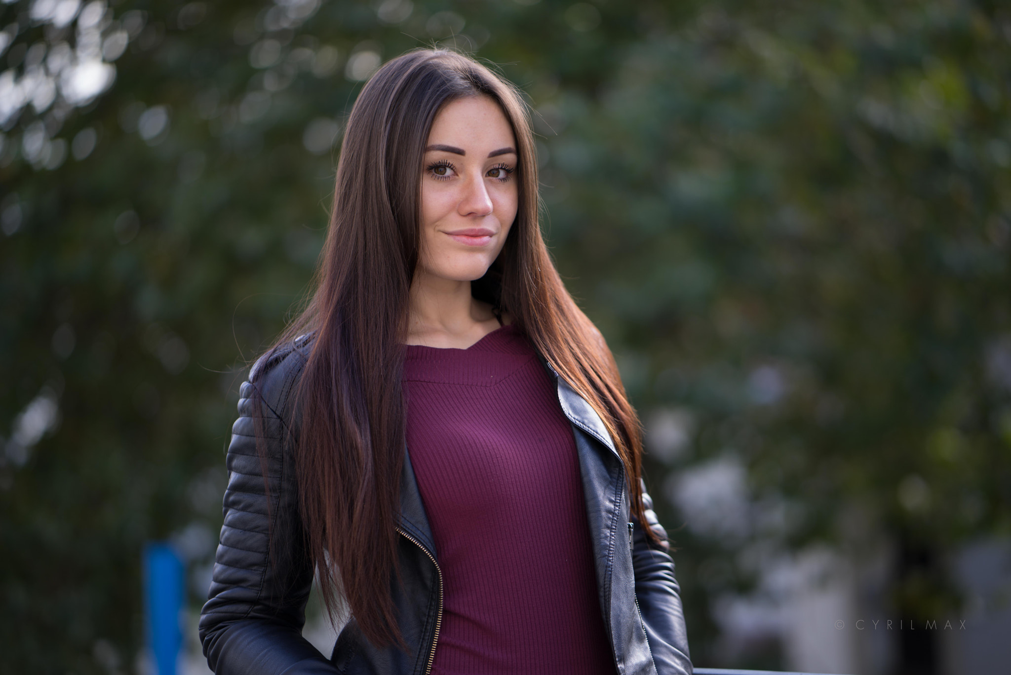 People 2048x1367 women portrait depth of field smiling women outdoors leather jacket brunette long hair brown eyes looking at viewer Lenka Kripac Cyril Max straight hair open jacket black jackets open clothes jacket