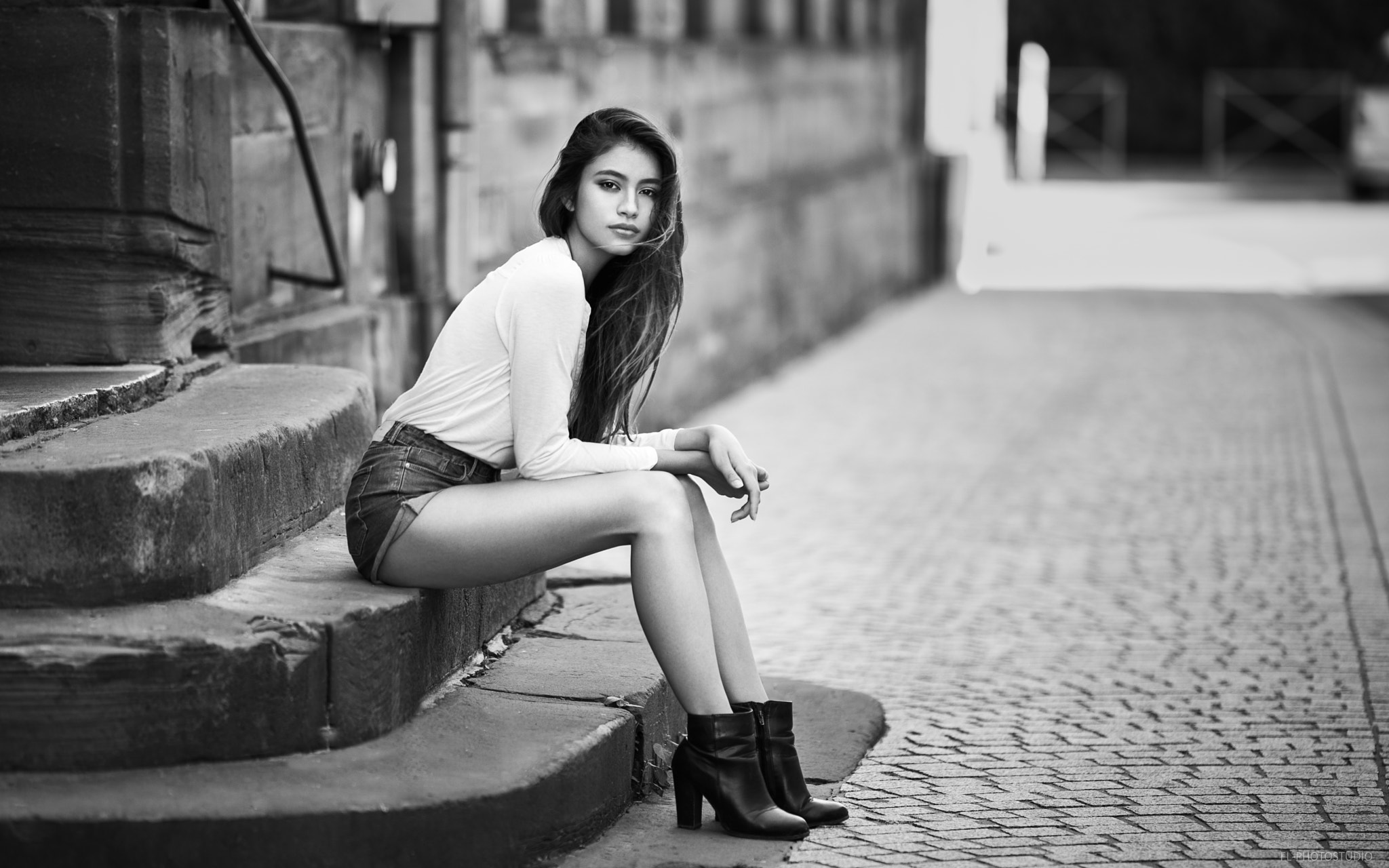 People 2048x1280 women shirt jean shorts sitting pumps monochrome Lods Franck Leana Antunes ankle boots