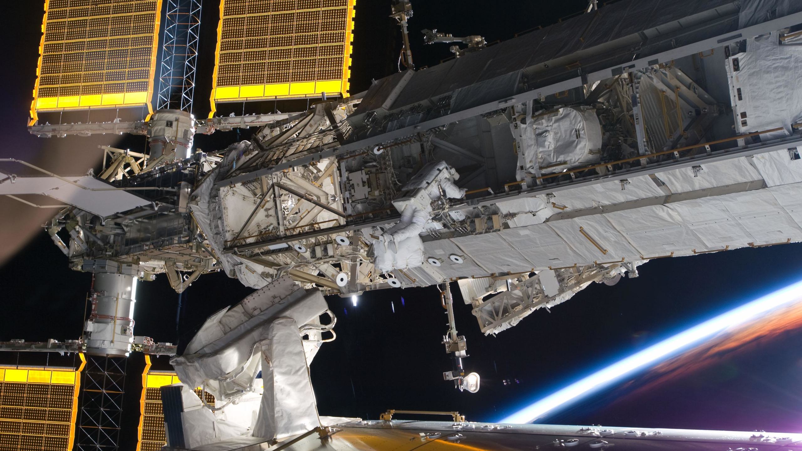 General 2560x1440 International Space Station NASA space Orbital Stations technology astronaut Earth solar panel orbital view