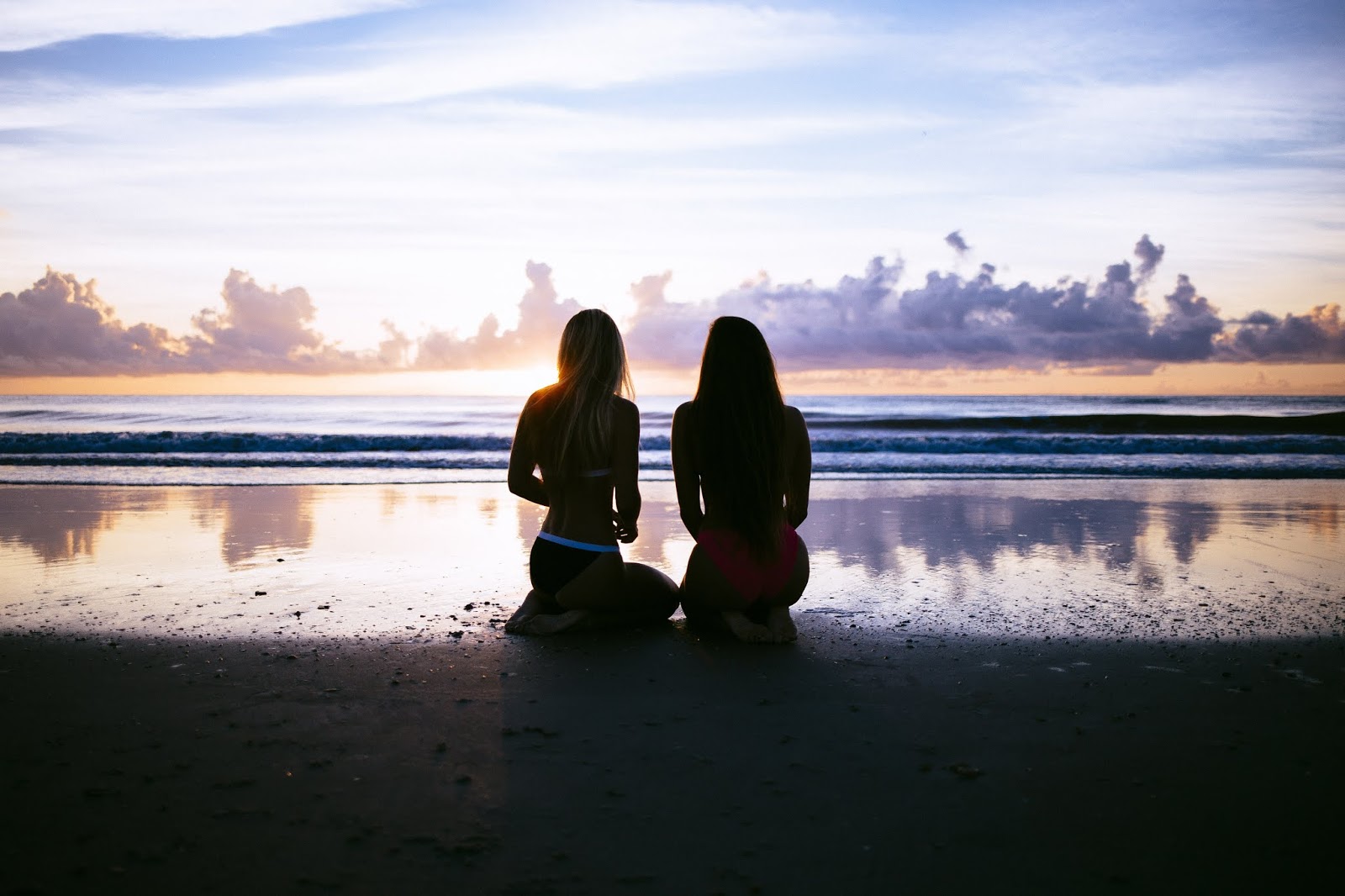 People 1600x1066 women long hair women outdoors women on beach bikini silhouette two women sunset beach sand