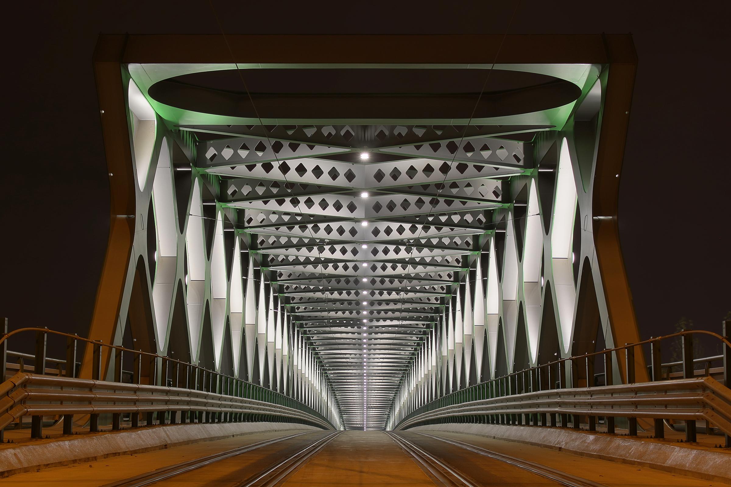 General 2400x1600 architecture bridge Bratislava Slovakia night lights steel road symmetry