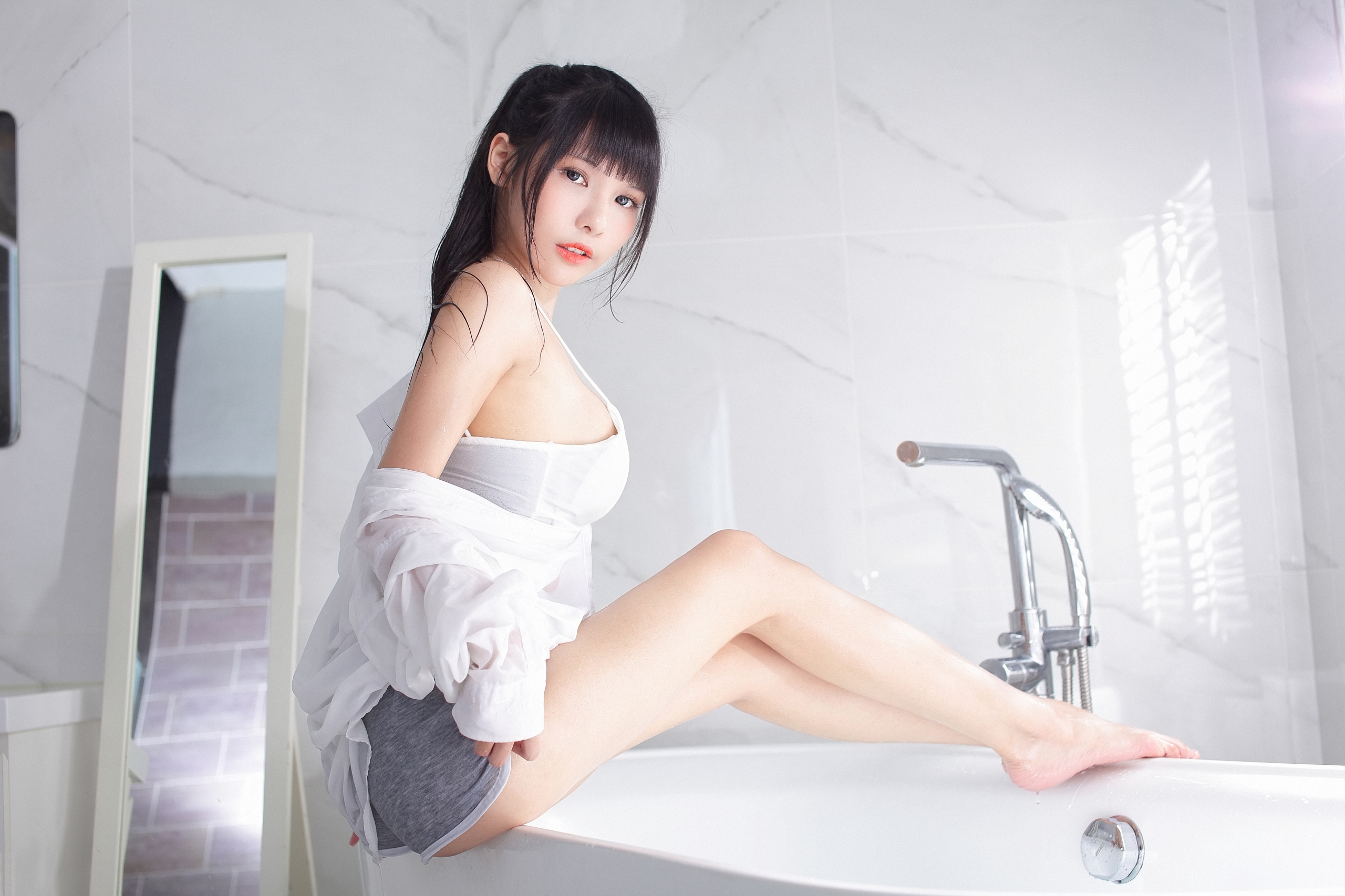 People 2560x1707 women model Asian brunette ponytail bangs looking at viewer parted lips tank top white tops sideboob short shorts wet hair wet clothing bathtub low-angle legs barefoot indoors women indoors Chinese tiptoe pale Vicky (Asian model) Taiwanese