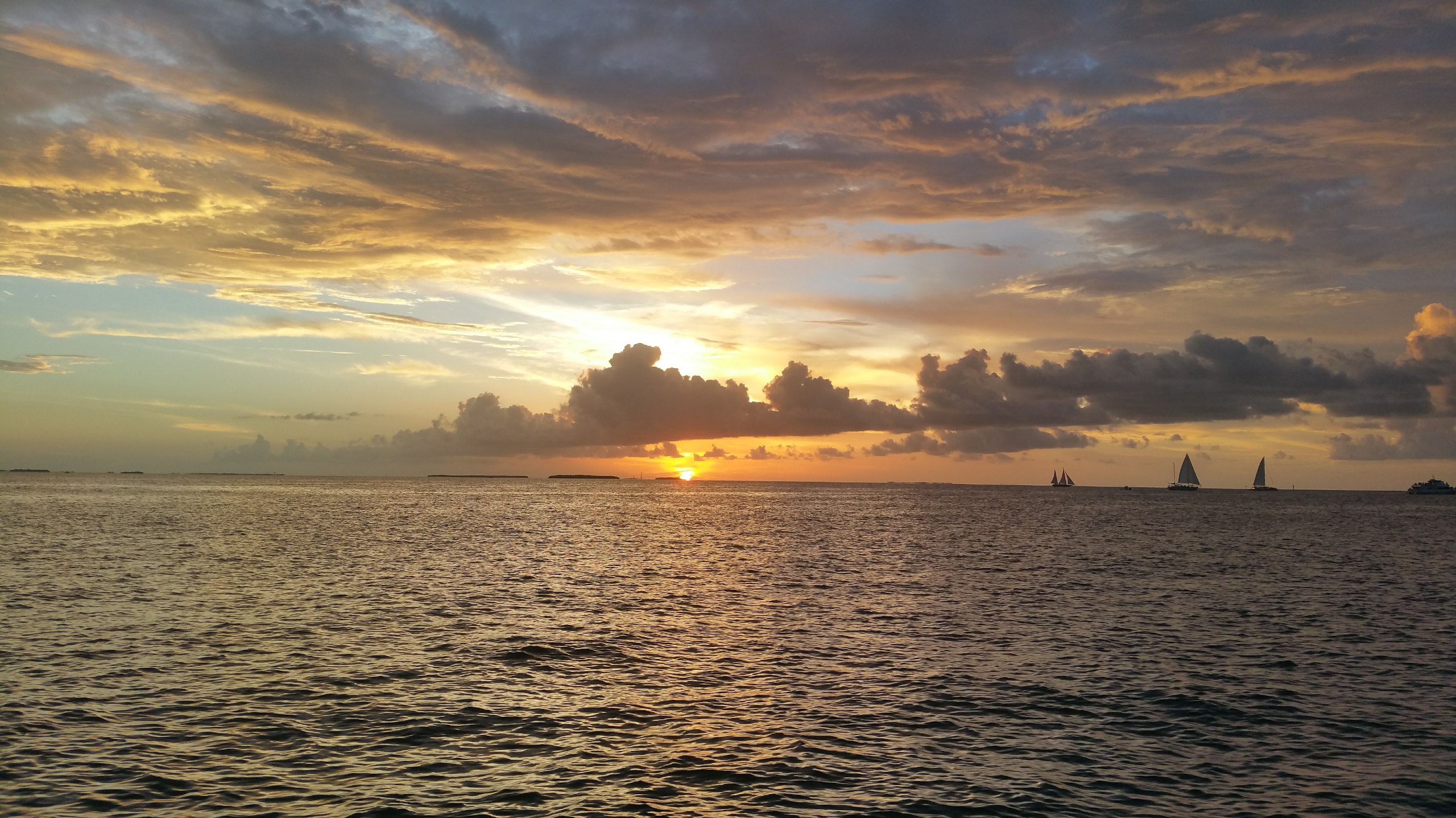 General 2560x1440 landscape sunset clouds nature horizon sea sailing ship