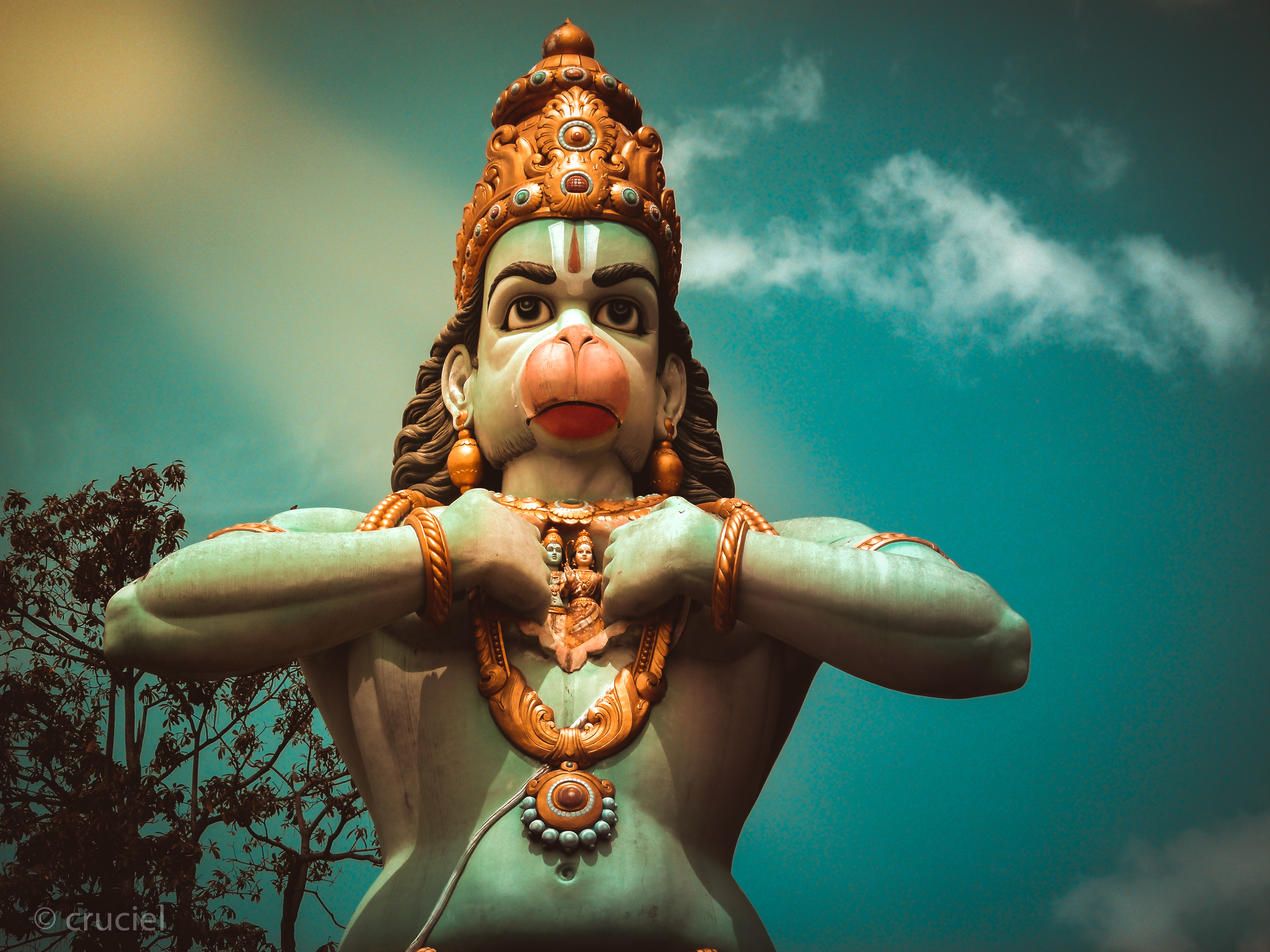 General 4320x3240 Hanuman statue God religion