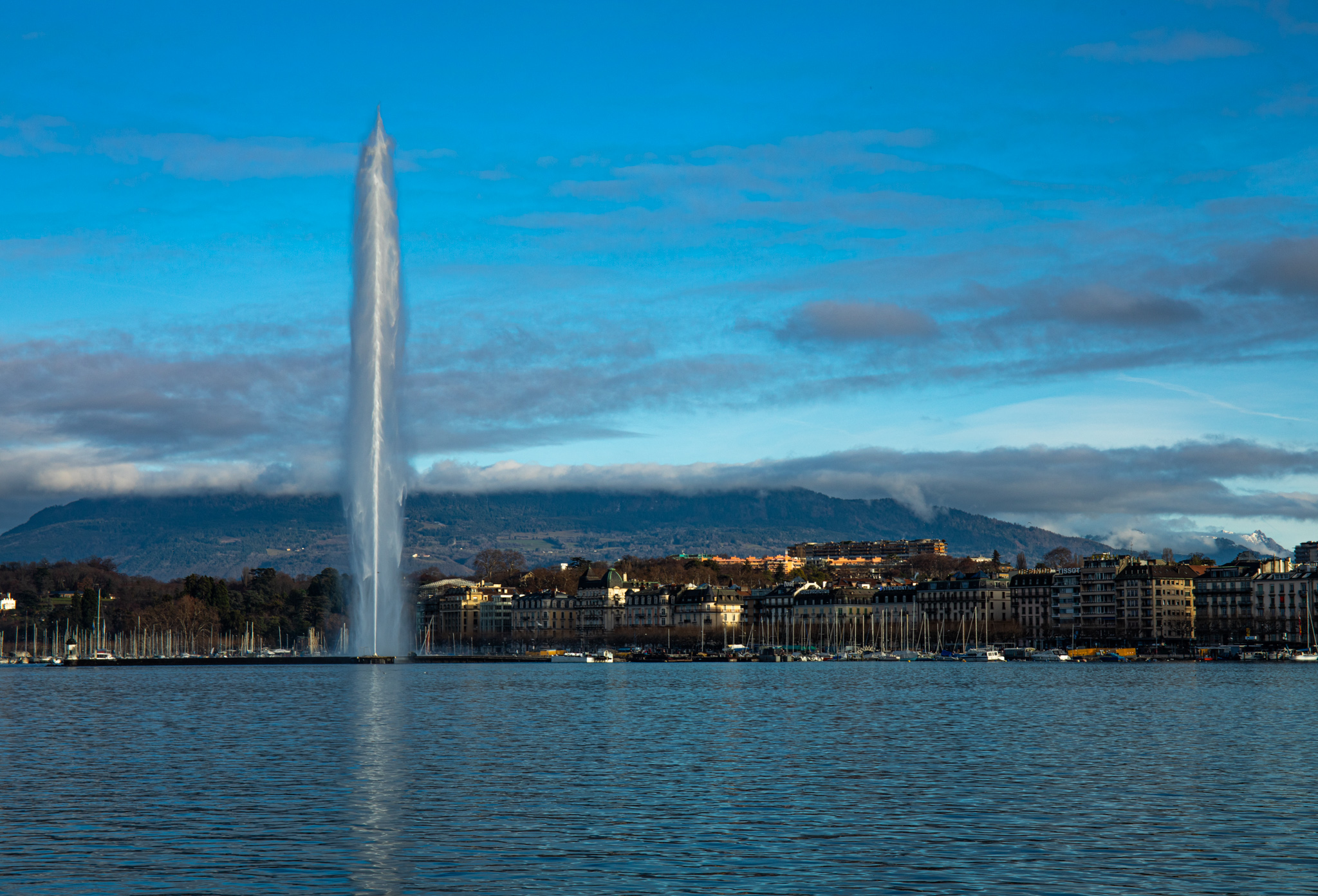 General 2048x1393 outdoors photography mountains landscape urban city building fountain lake water reflection Geneva