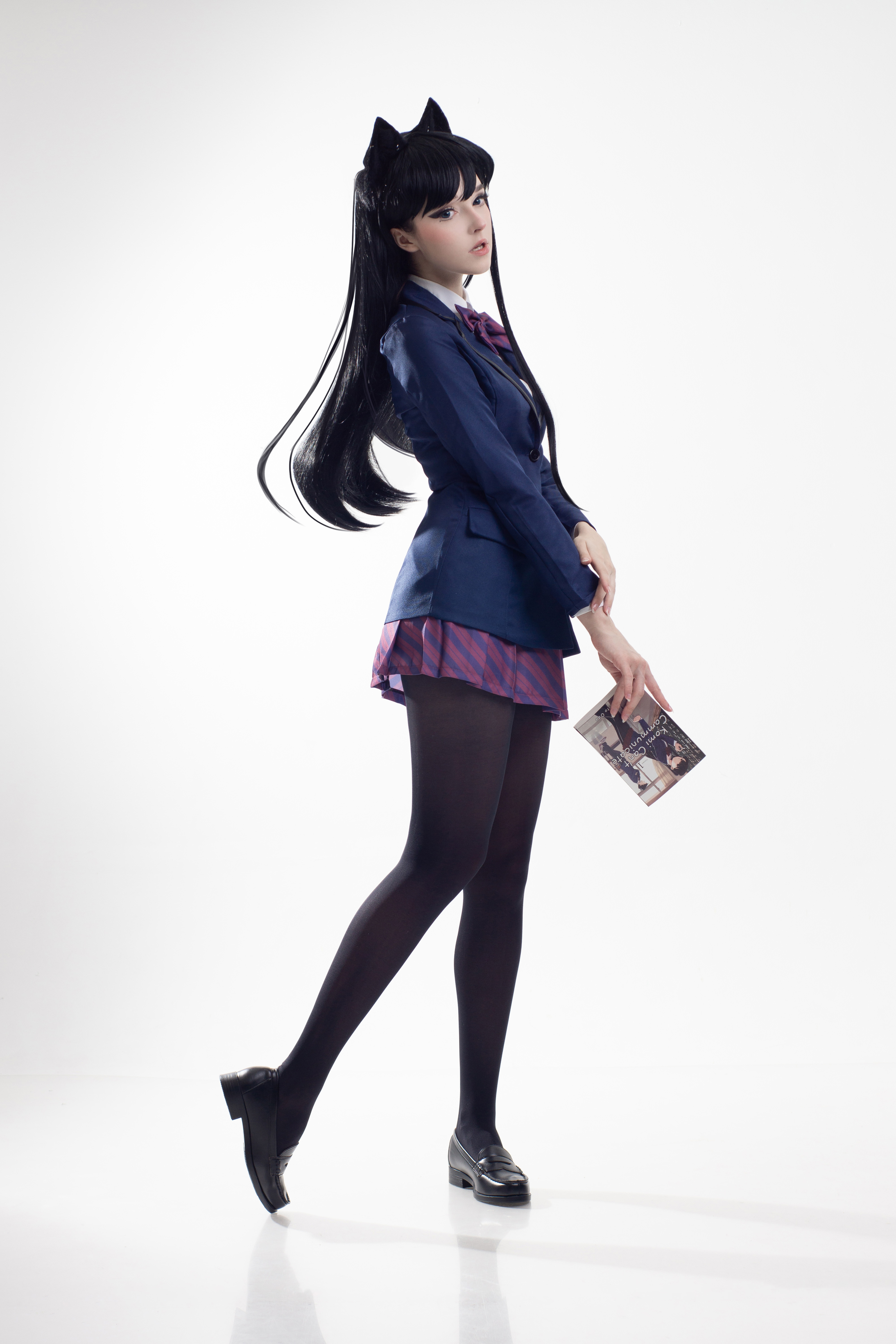 People 2731x4096 Candy Balll women model cosplay Komi Shouko Komi-san wa, Comyushou desu. anime anime girls studio white background school uniform pantyhose