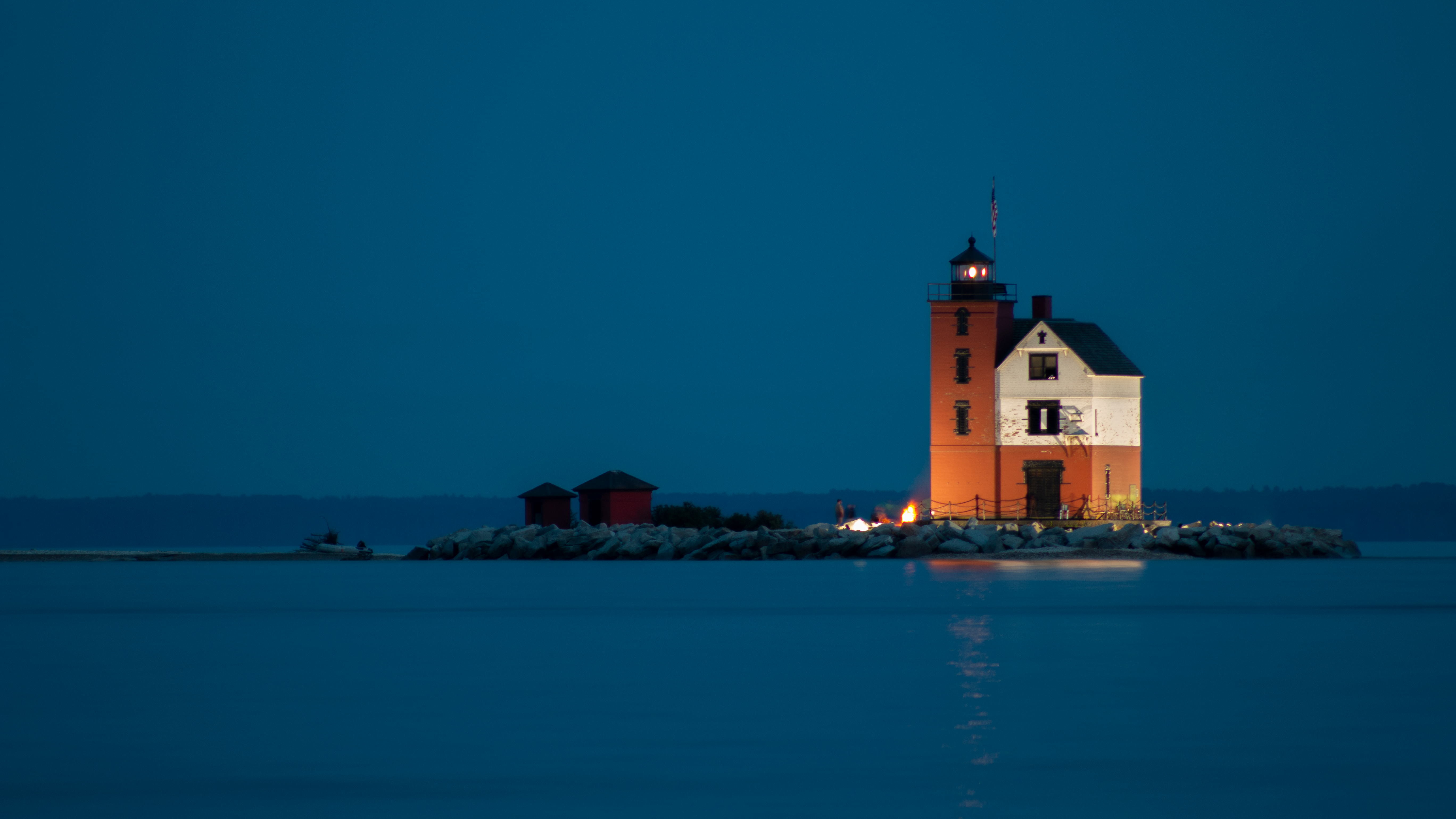 General 5472x3078 island Michigan mackinac island water lighthouse
