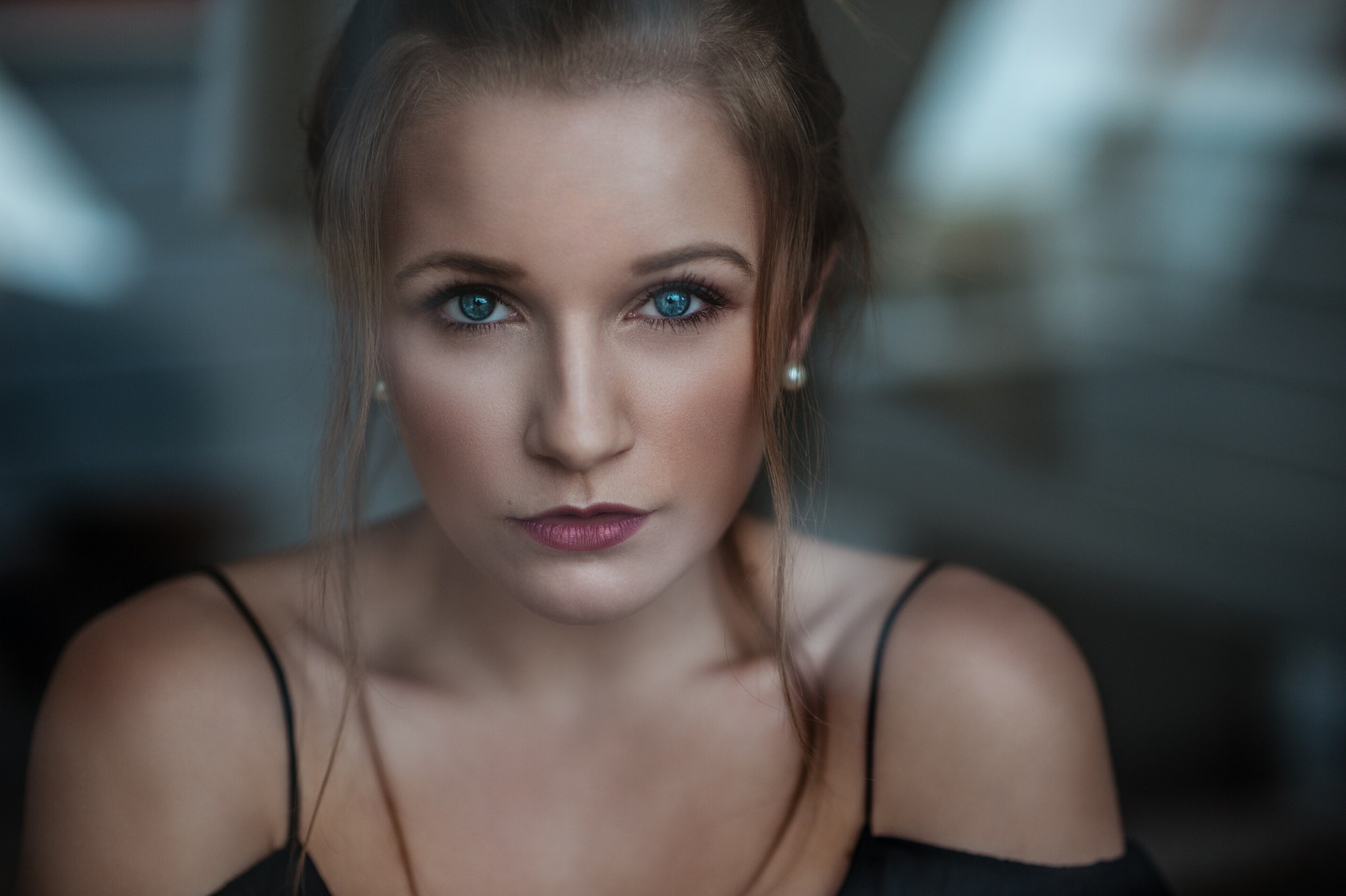 Women Blonde Face Blue Eyes Portrait Depth Of Field 2048x1363 Wallpaper Wallhavencc 