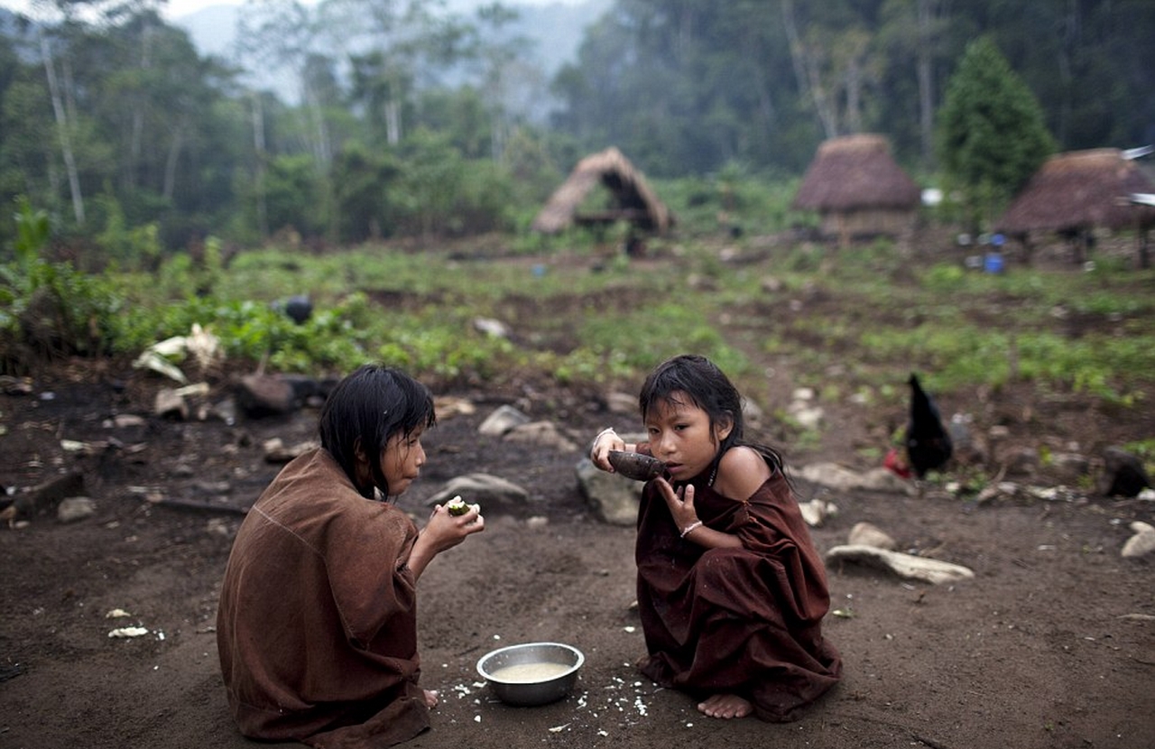 People 1280x830 children village outdoors food