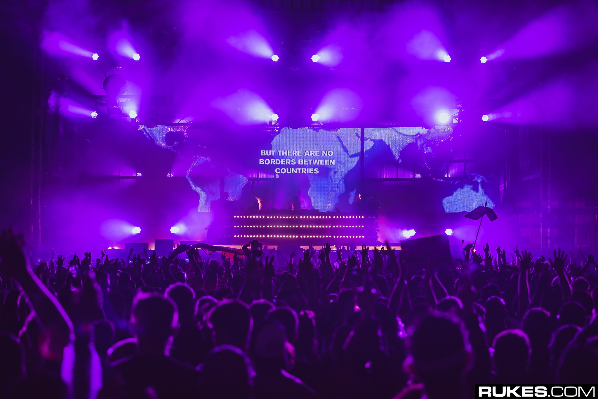 People 2048x1365 Rukes Above & Beyond stages quote DJ crowds
