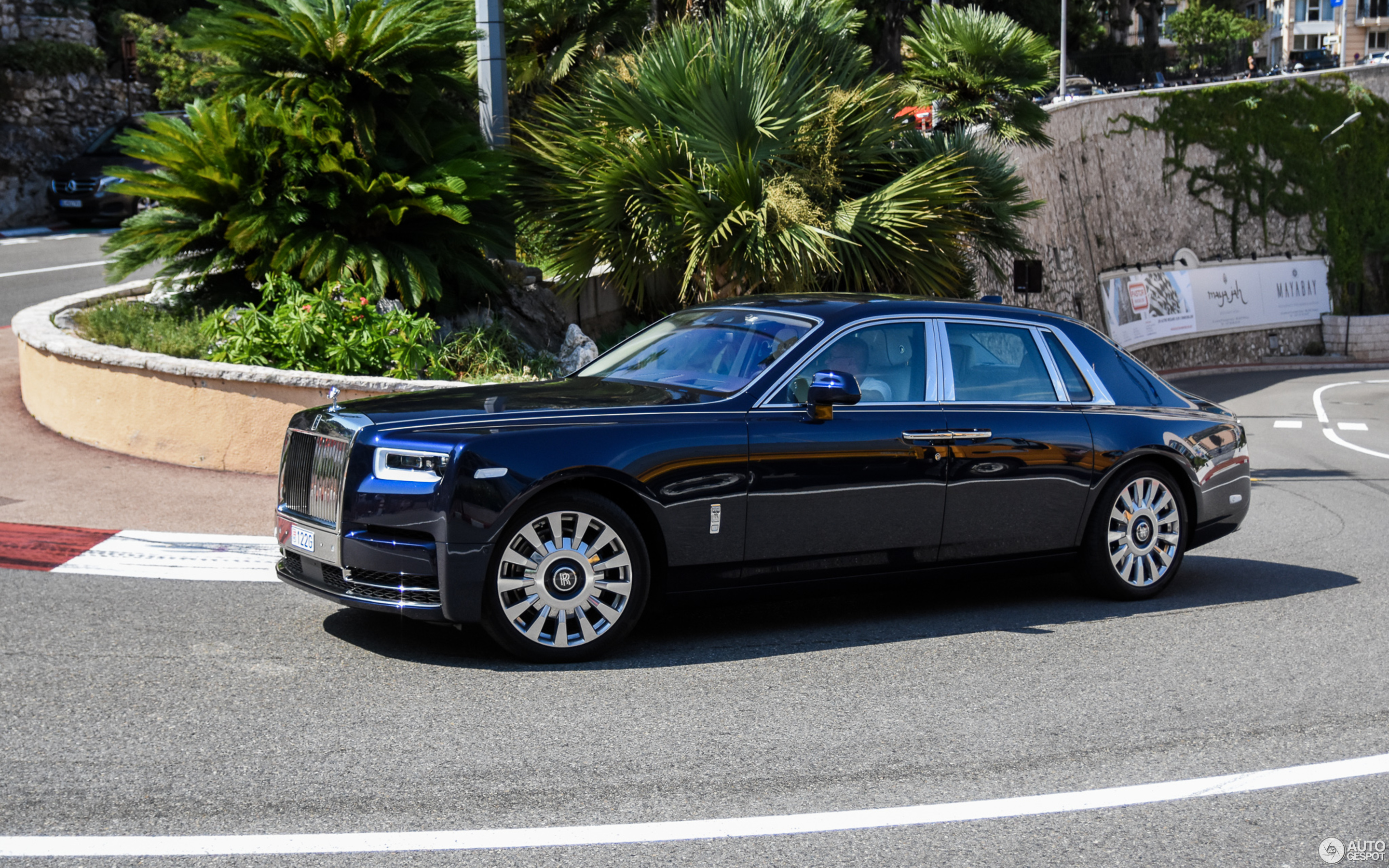 General 2880x1800 car Rolls-Royce luxury cars British cars side view road pants watermarked logo vehicle Monaco