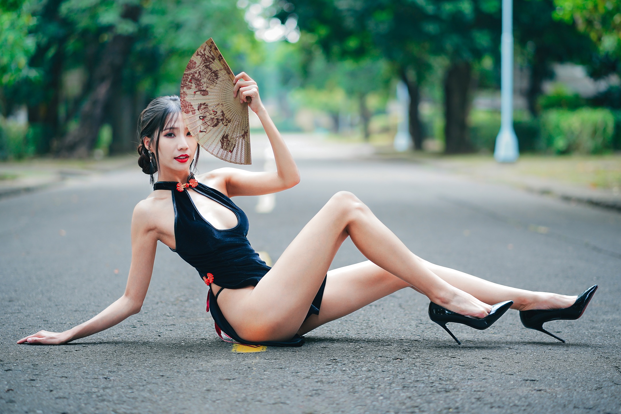 People 2160x1440 UMAX Boren women Asian brunette dress black clothing fans legs glamour heels black heels high heels black high-heels on the ground cheongsam G-strings pale cleavage small boobs red lipstick women outdoors black hair looking at viewer