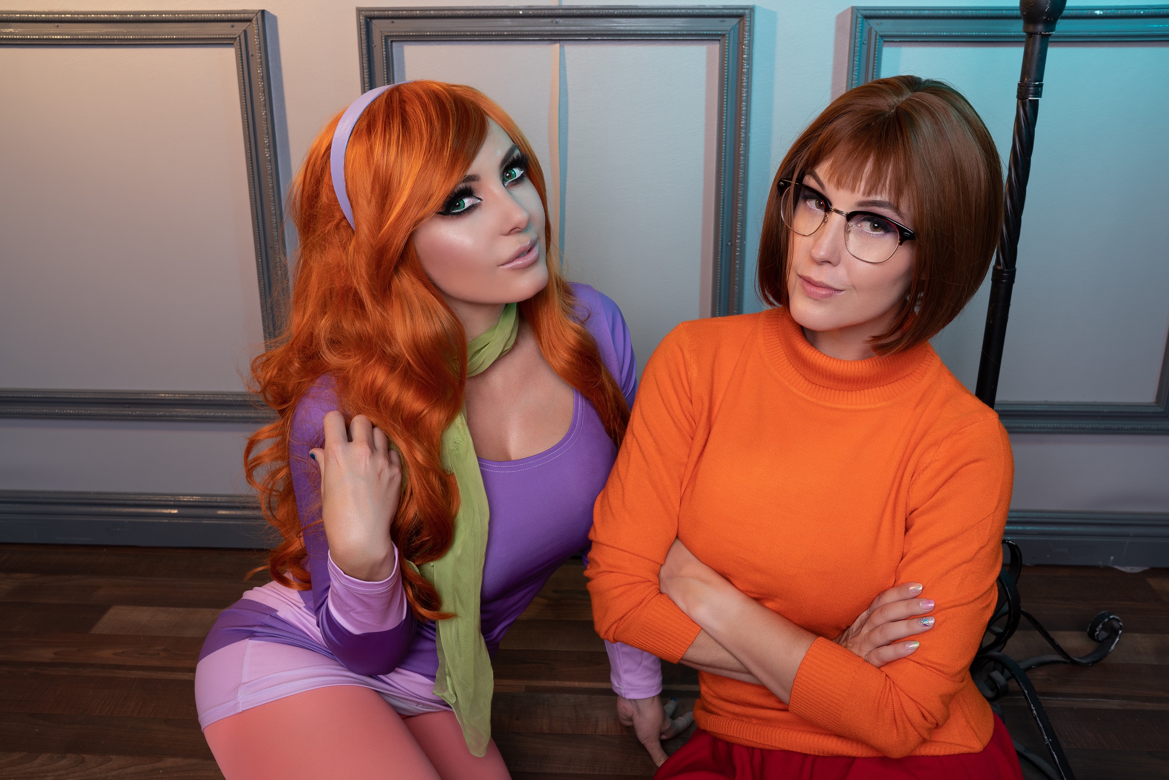 People 2386x1592 Jessica Nigri cosplay Daphne Blake Velma Dinkley Meg Turney Scooby-Doo women