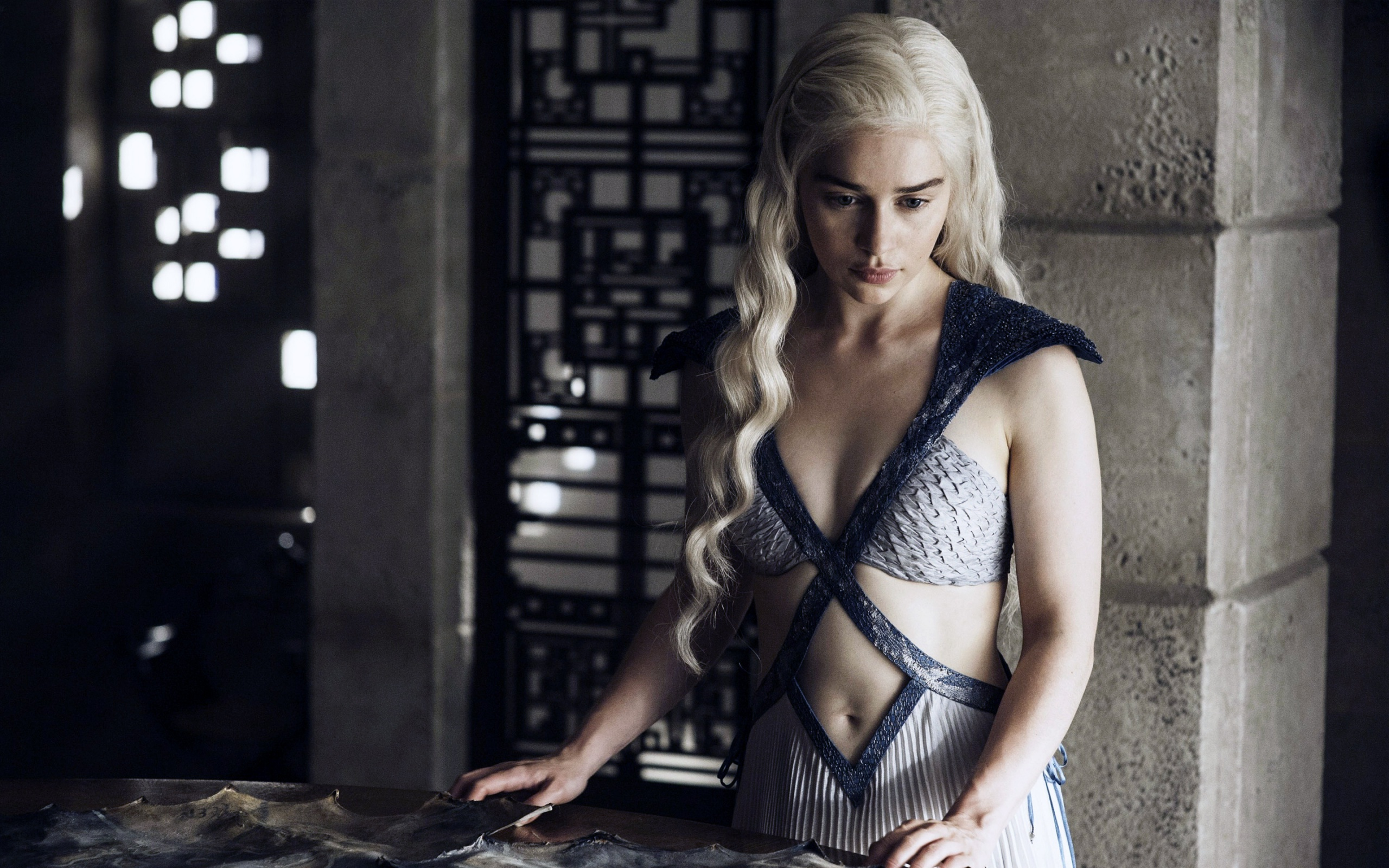 People 2560x1600 Daenerys Targaryen Emilia Clarke Game of Thrones women belly belly button cleavage actress TV series