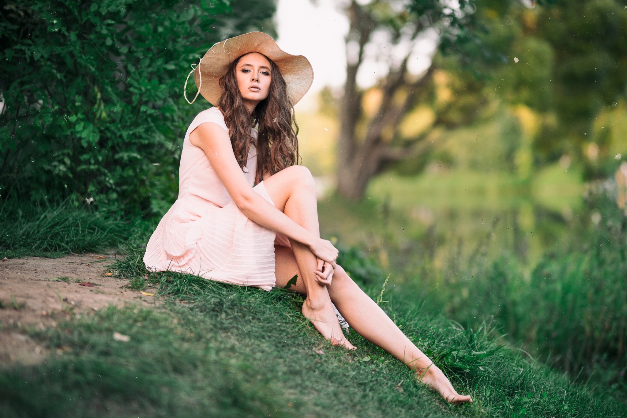 People 2048x1365 women model hat grass women outdoors barefoot sitting Disha Shemetova Ilya Pistoletov