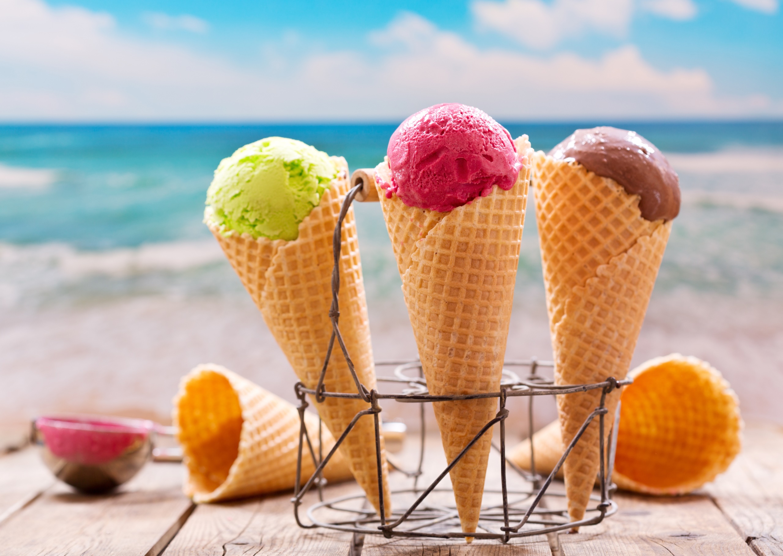 General 2560x1817 food sweets ice cream depth of field closeup outdoors