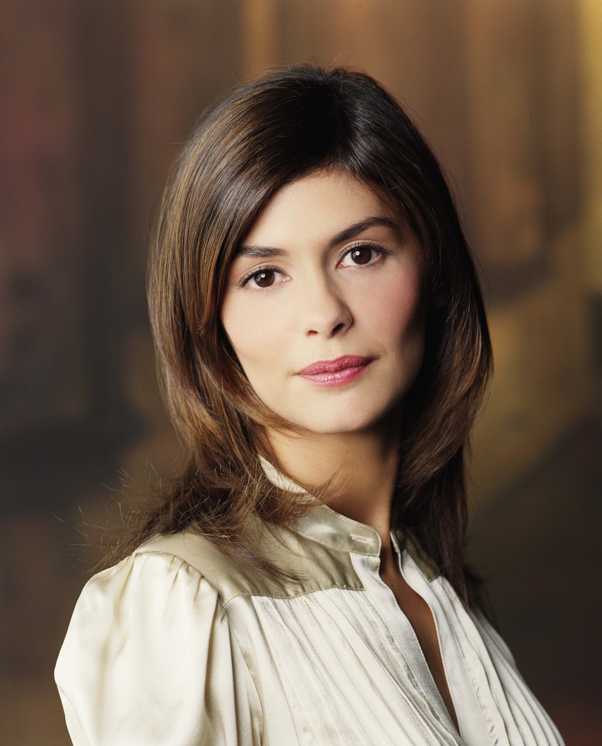 People 2000x2480 Audrey Tautou actress women French women face long hair brunette depth of field portrait display