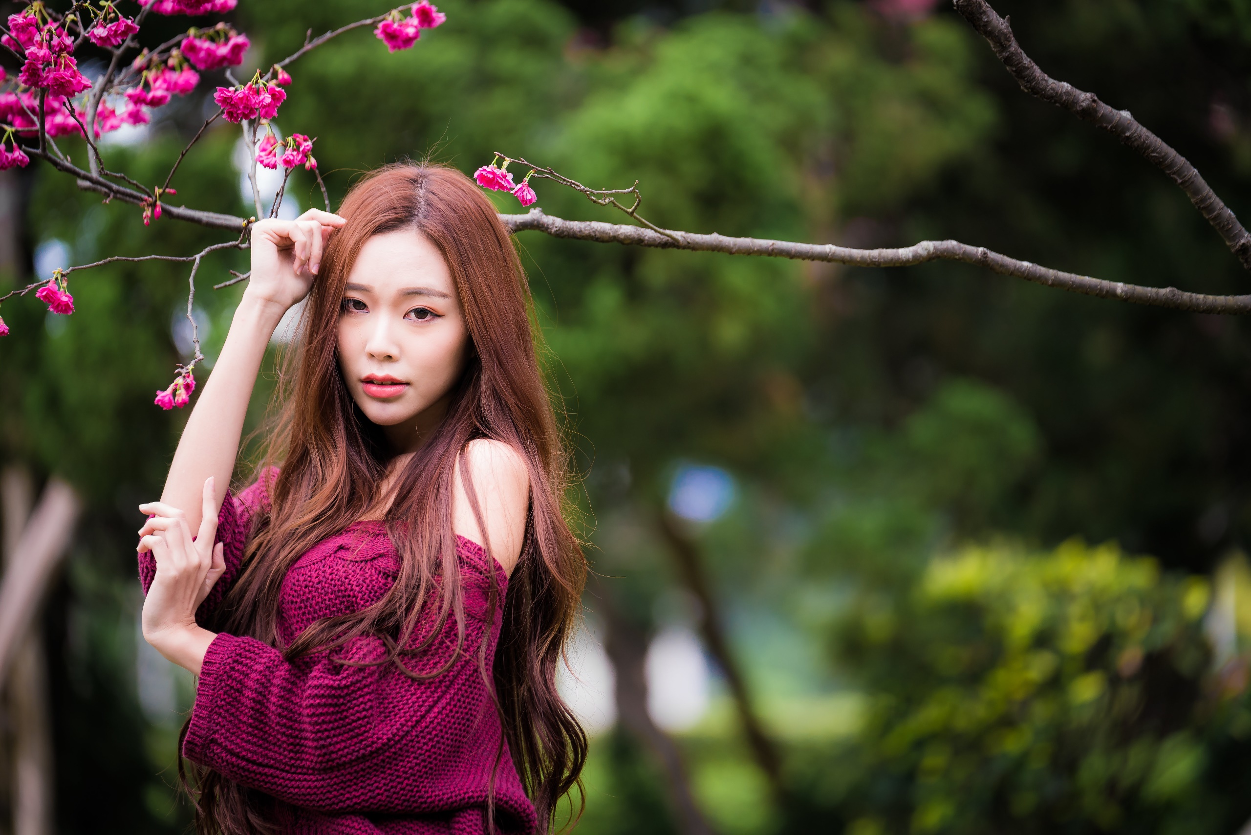 People 2560x1708 women Asian model outdoors women outdoors flowers twigs plants makeup long hair dyed hair looking at viewer