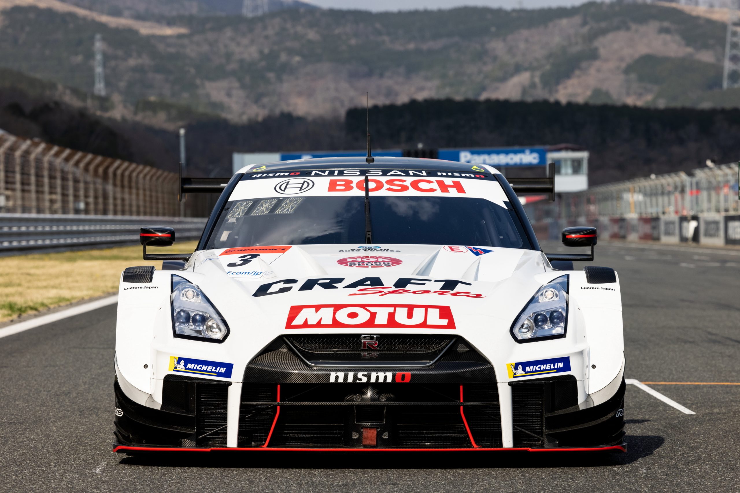 General 2560x1707 Nismo Nissan GT-R NISMO Nissan GT-R race cars race tracks livery Super GT white cars frontal view motorsport car vehicle Nissan