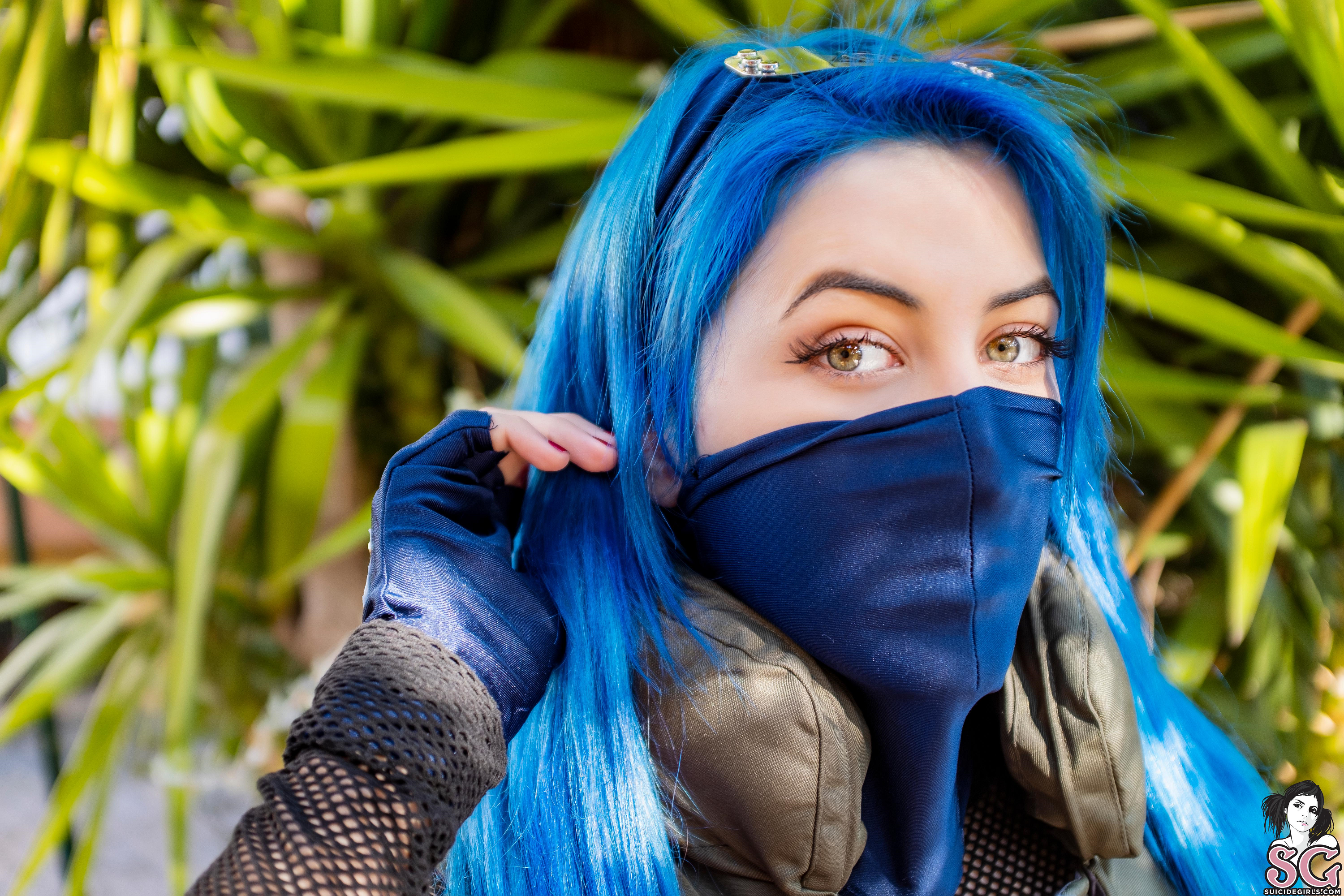 People 3000x2000 women model blue hair dyed hair Suicide Girls Mhere (Suicide Girls) fishnet top looking at viewer face mask vest portrait long hair closeup watermarked
