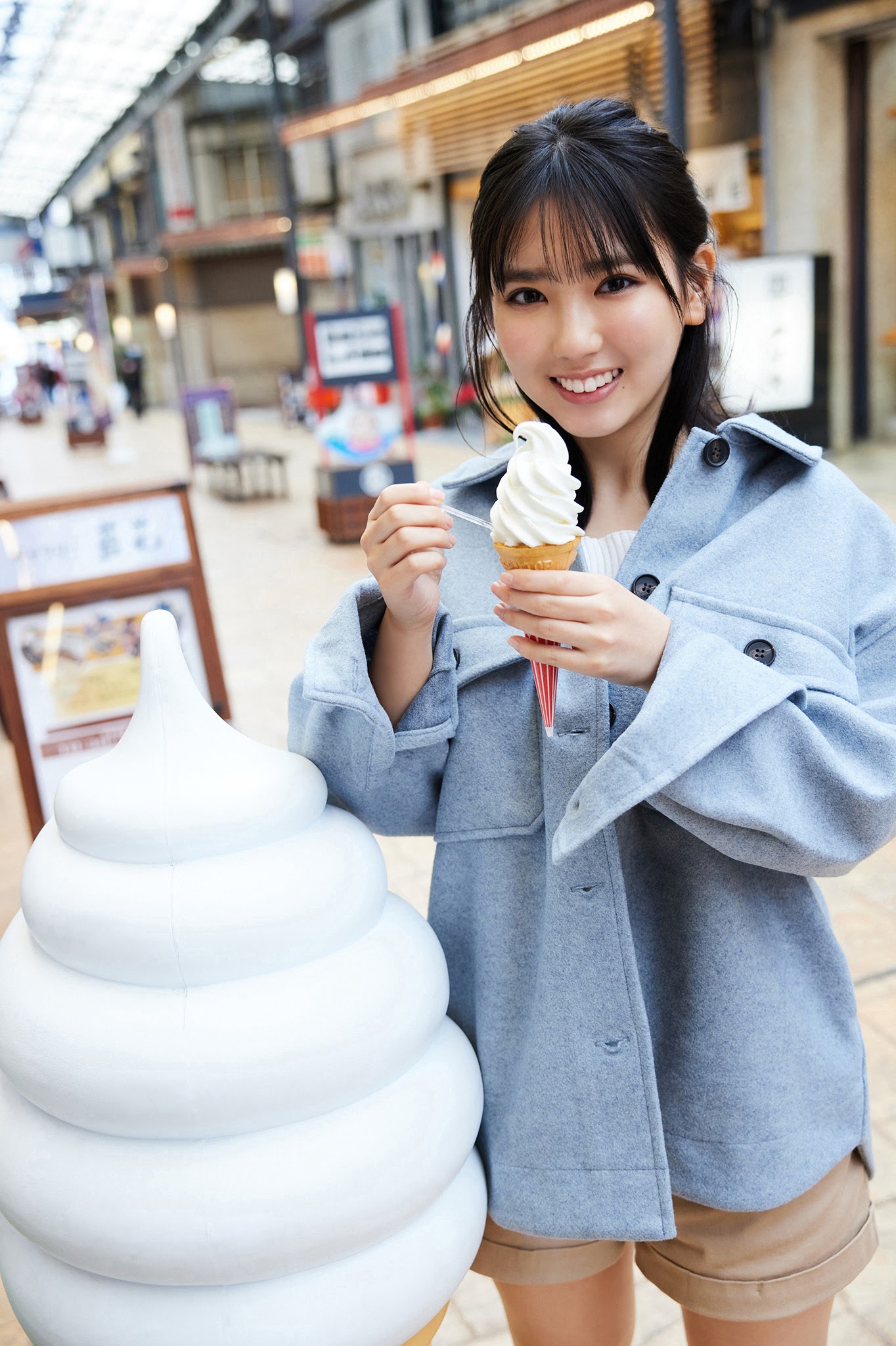 People 1364x2048 Japanese Asian coats smiling looking at viewer ice cream Aika Sawaguchi women