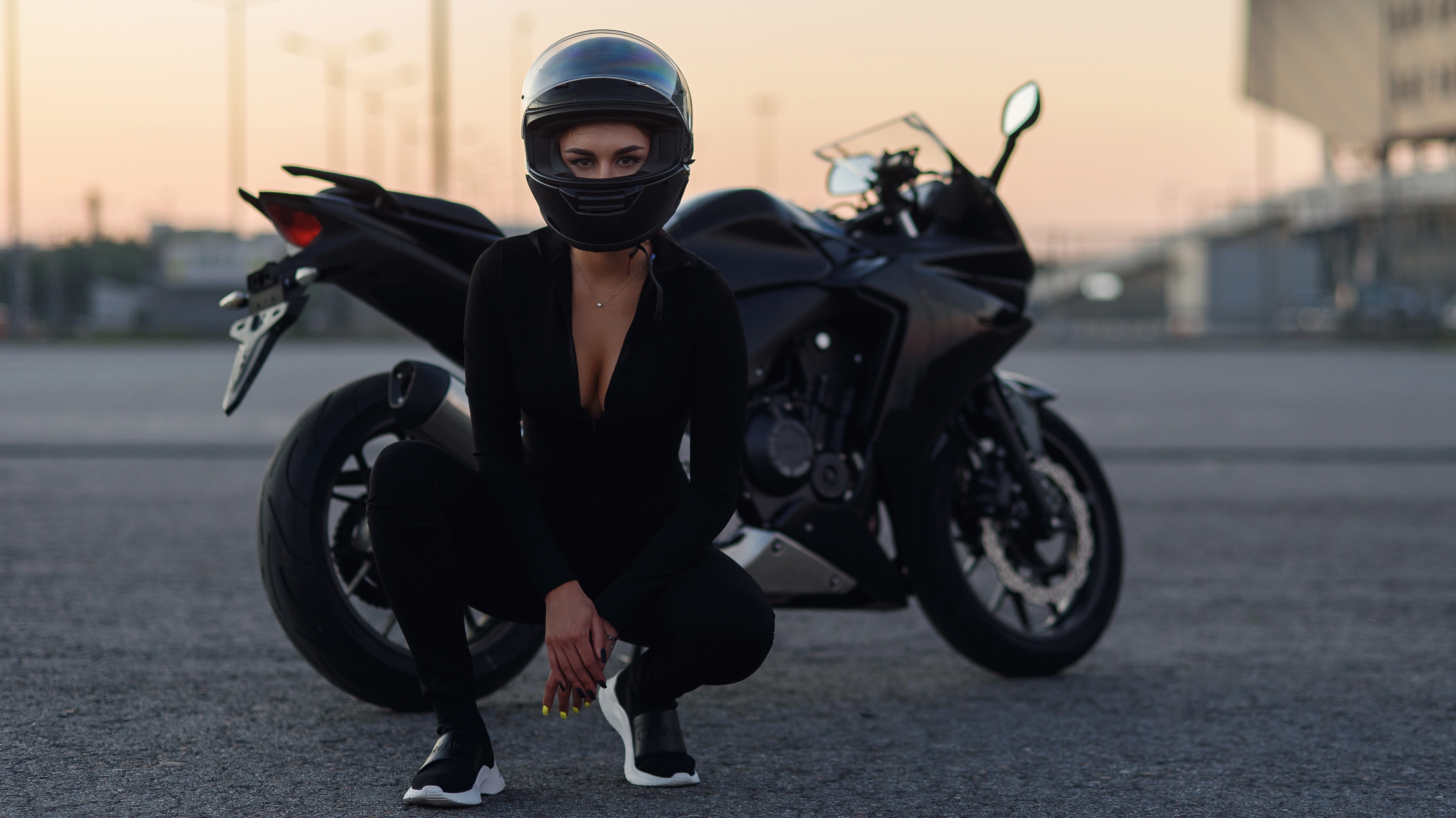 People 3840x2160 women motorcycle women with motorcycles