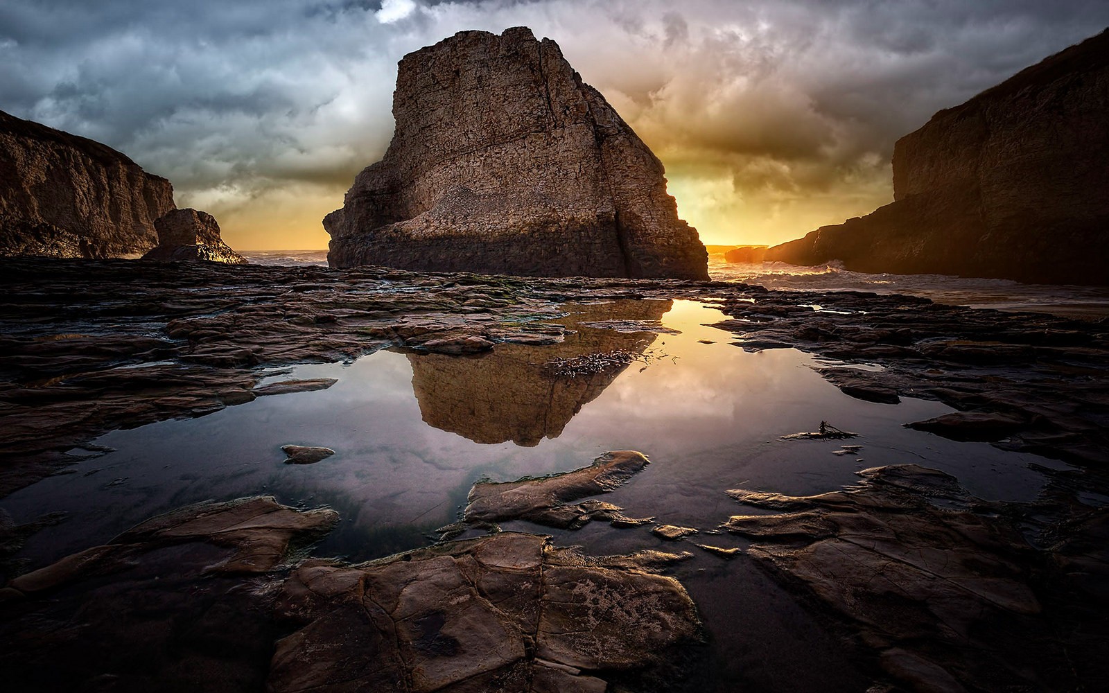 General 1600x1000 photography nature far view sunset rocks water clouds beach cliff coast reflection