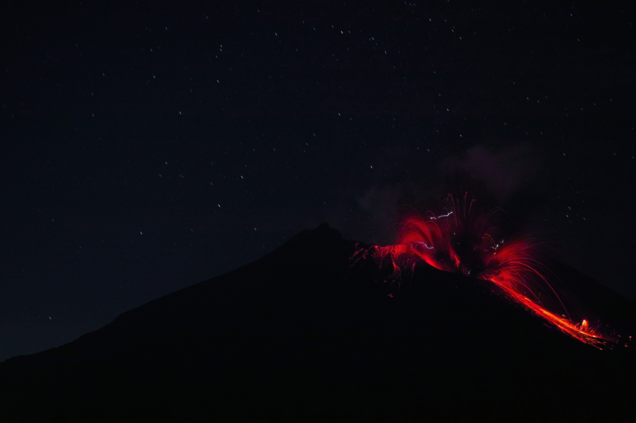 General 2048x1365 landscape night volcano eruptions red low light