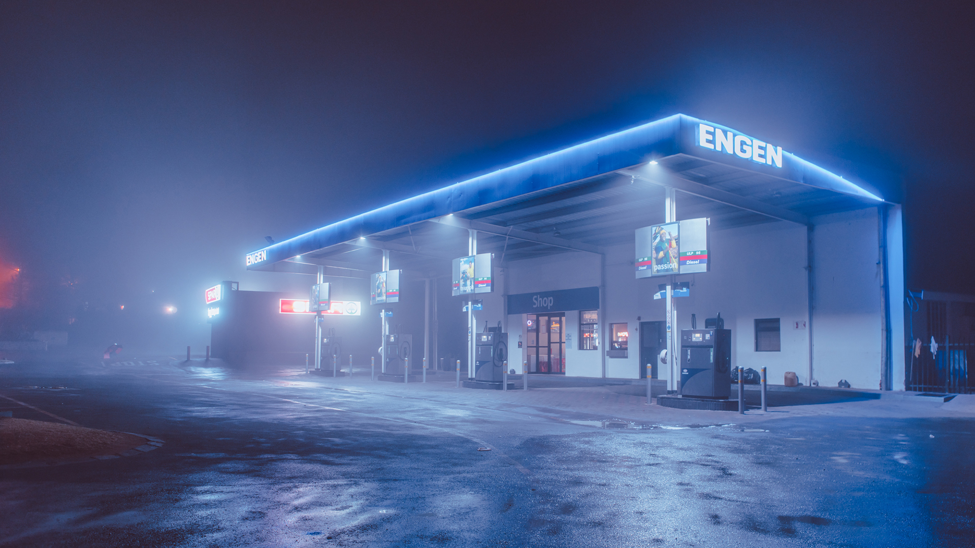 General 1920x1080 night street neon Elsa Bleda gas station long exposure street light mist