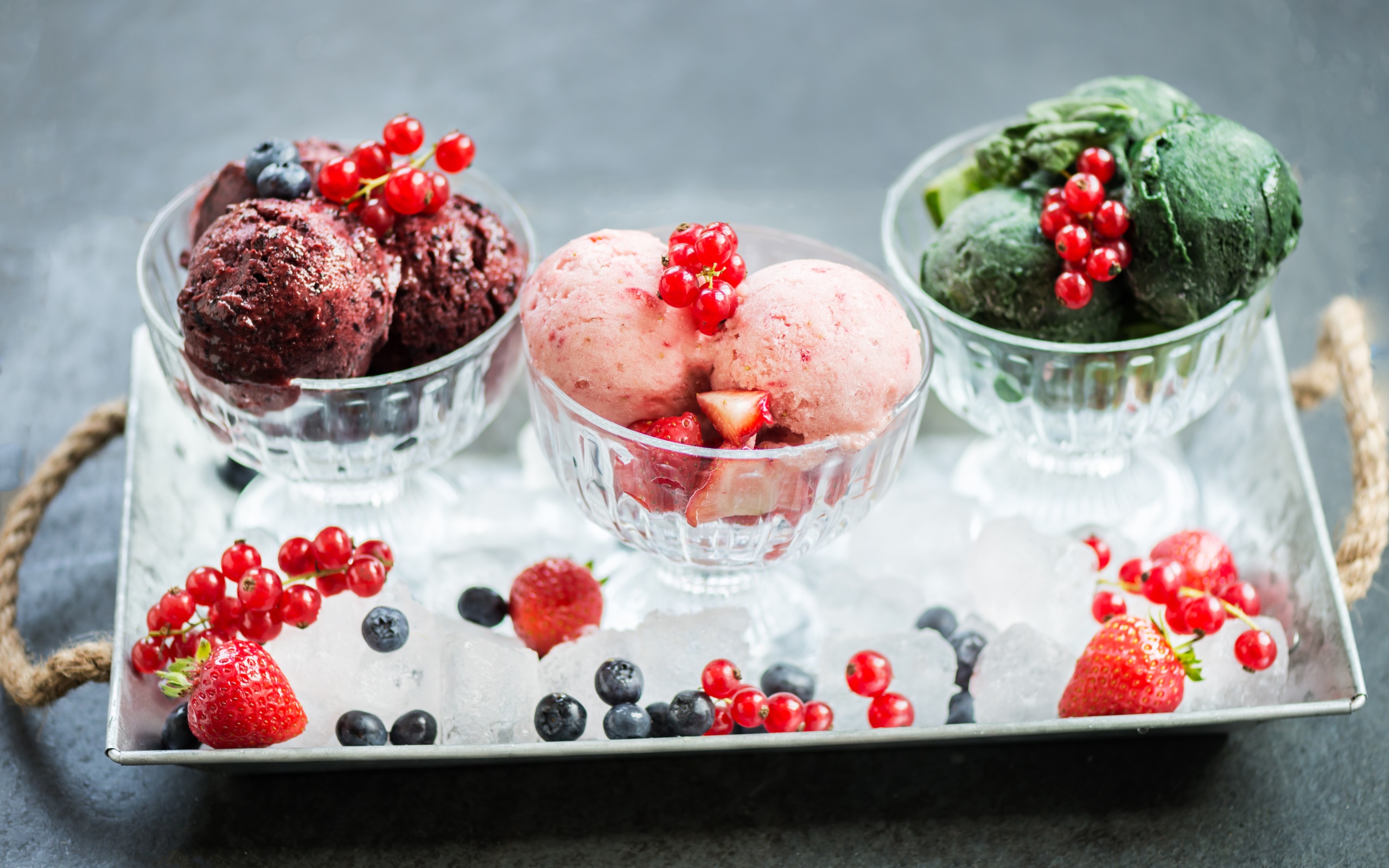 General 2560x1600 dessert berries fruit ice cream food blueberries strawberries closeup glass ice