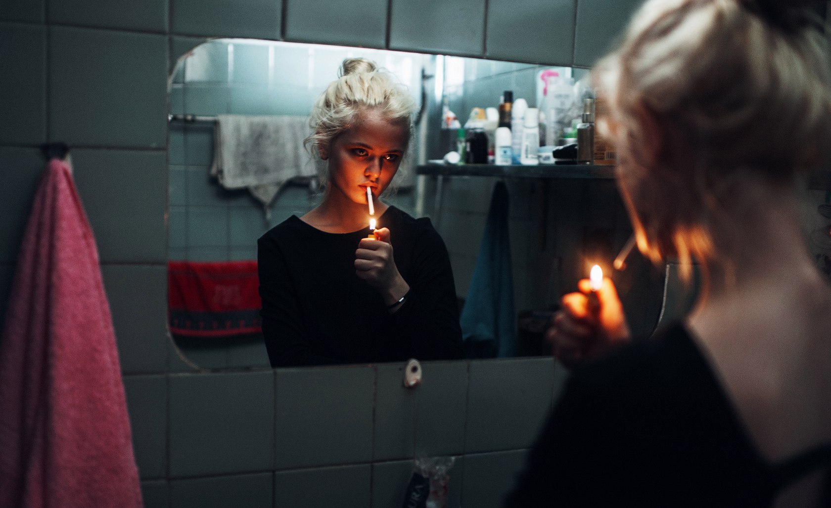 People 1680x1028 photography model women women indoors depth of field blonde red lipstick face black clothing smoking bathroom mirror cigarettes fire lighter reflection