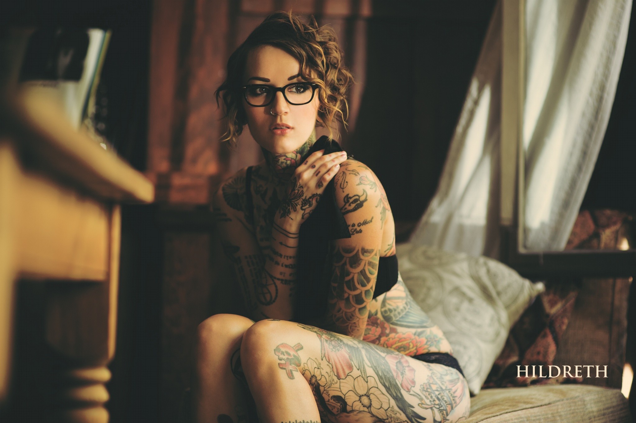 People 2048x1363 women glasses curly hair tattoo Charles Hildreth sitting women with glasses