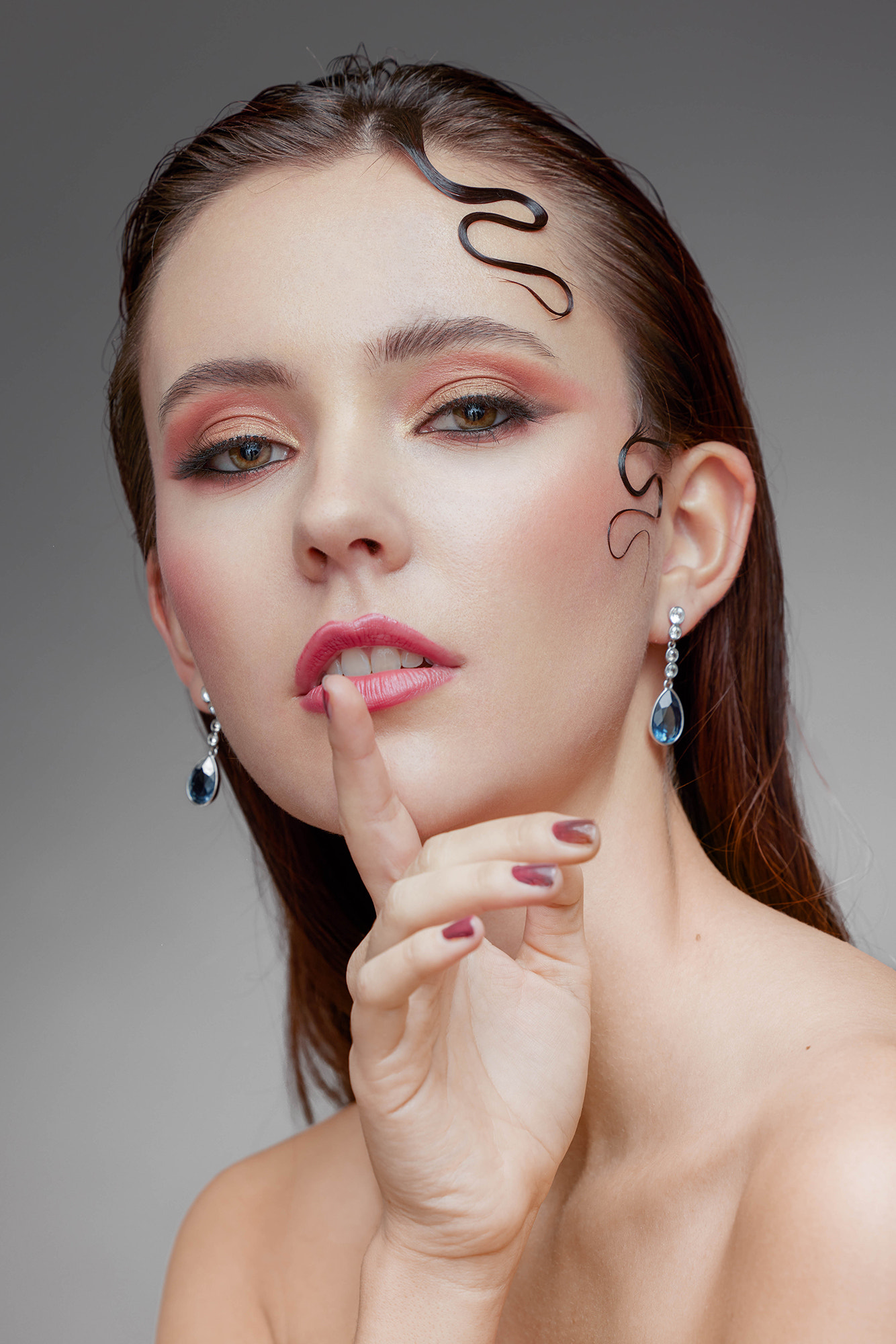 People 1334x2000 Bruno Birkhofer women redhead eyeliner makeup earring finger on lips portrait simple background