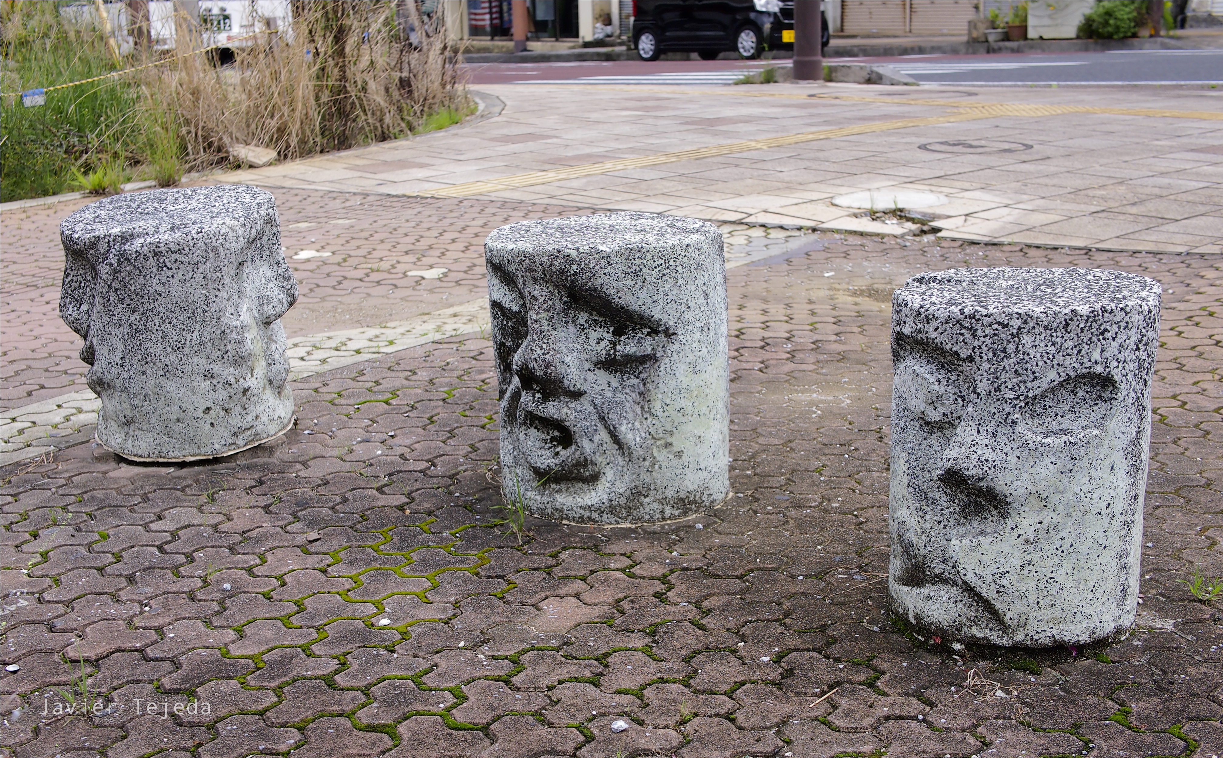 General 4032x2499 Okinawa stones face lion