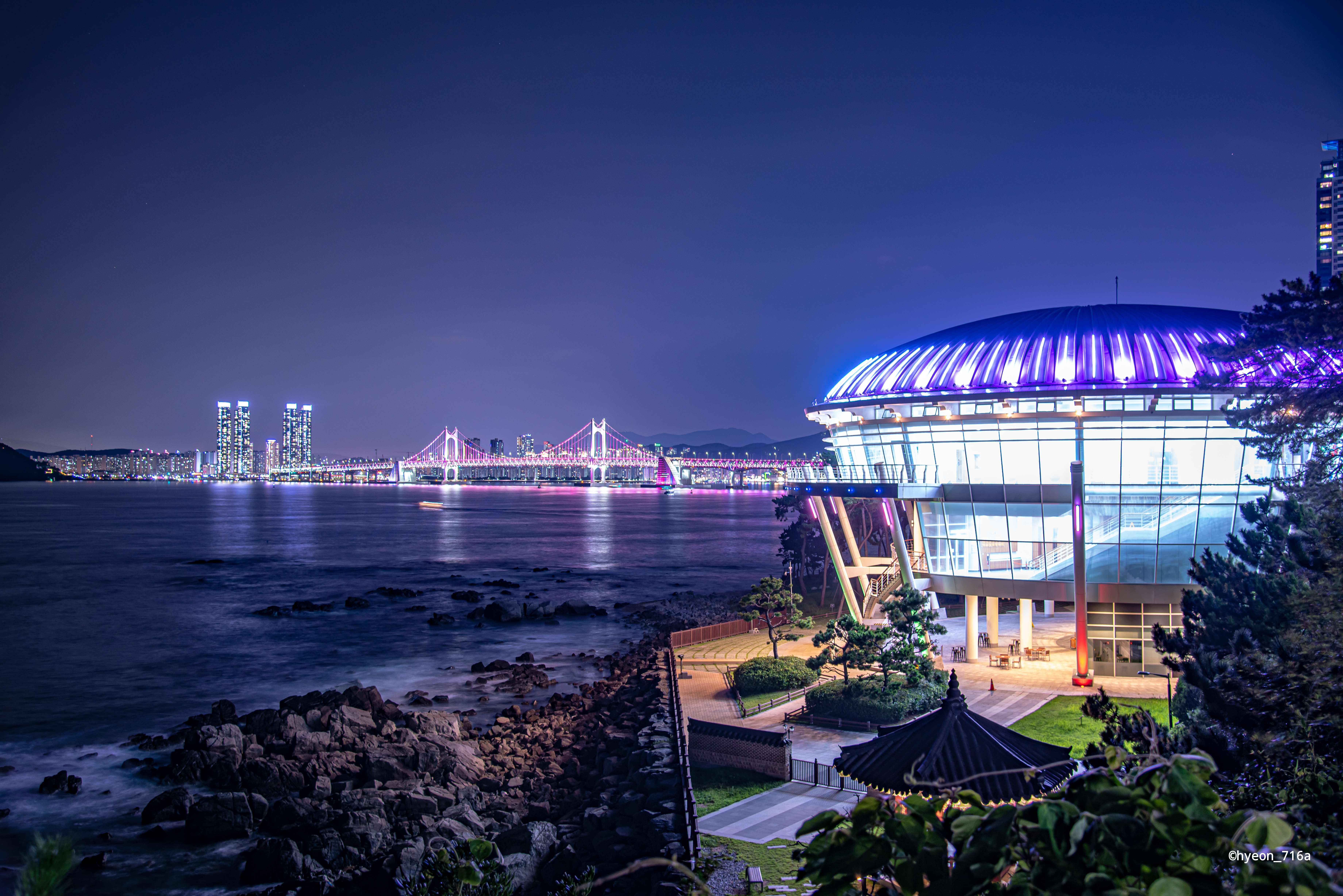 General 7360x4912 Busan night building architecture photography bridge South Korea water lights watermarked