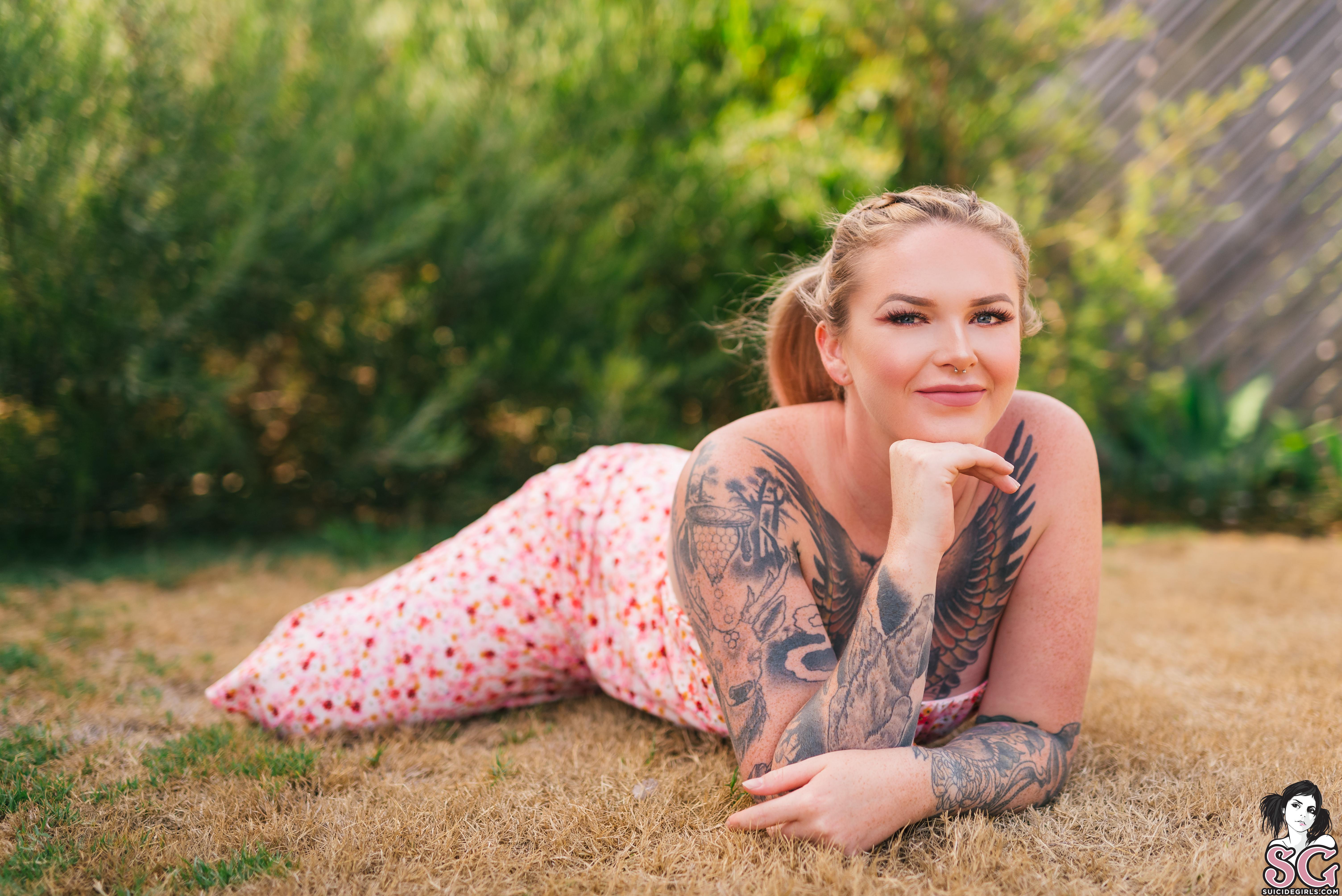 People 6016x4016 Vicfox Suicide Suicide Girls blurred inked girls chubby blonde blue eyes dress garden nature plants grass women