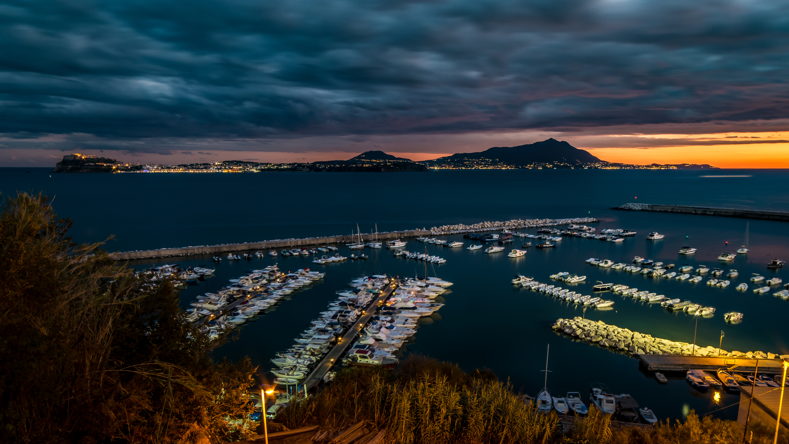 General 2560x1440 Naples Campania landscape Italy bay night lights