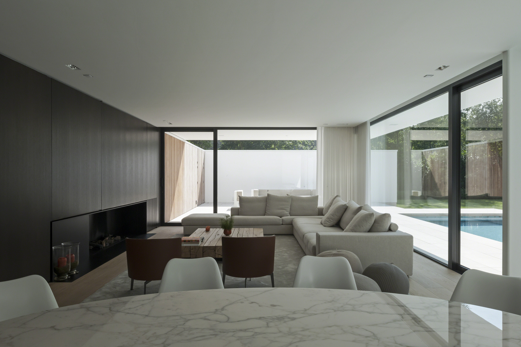 General 2000x1333 house interior interior design living rooms modern