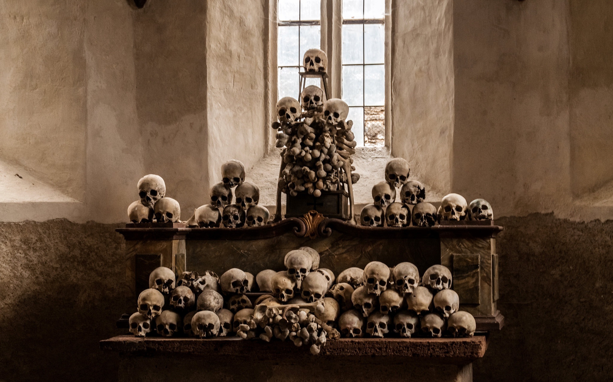 General 2048x1276 altar skull bones