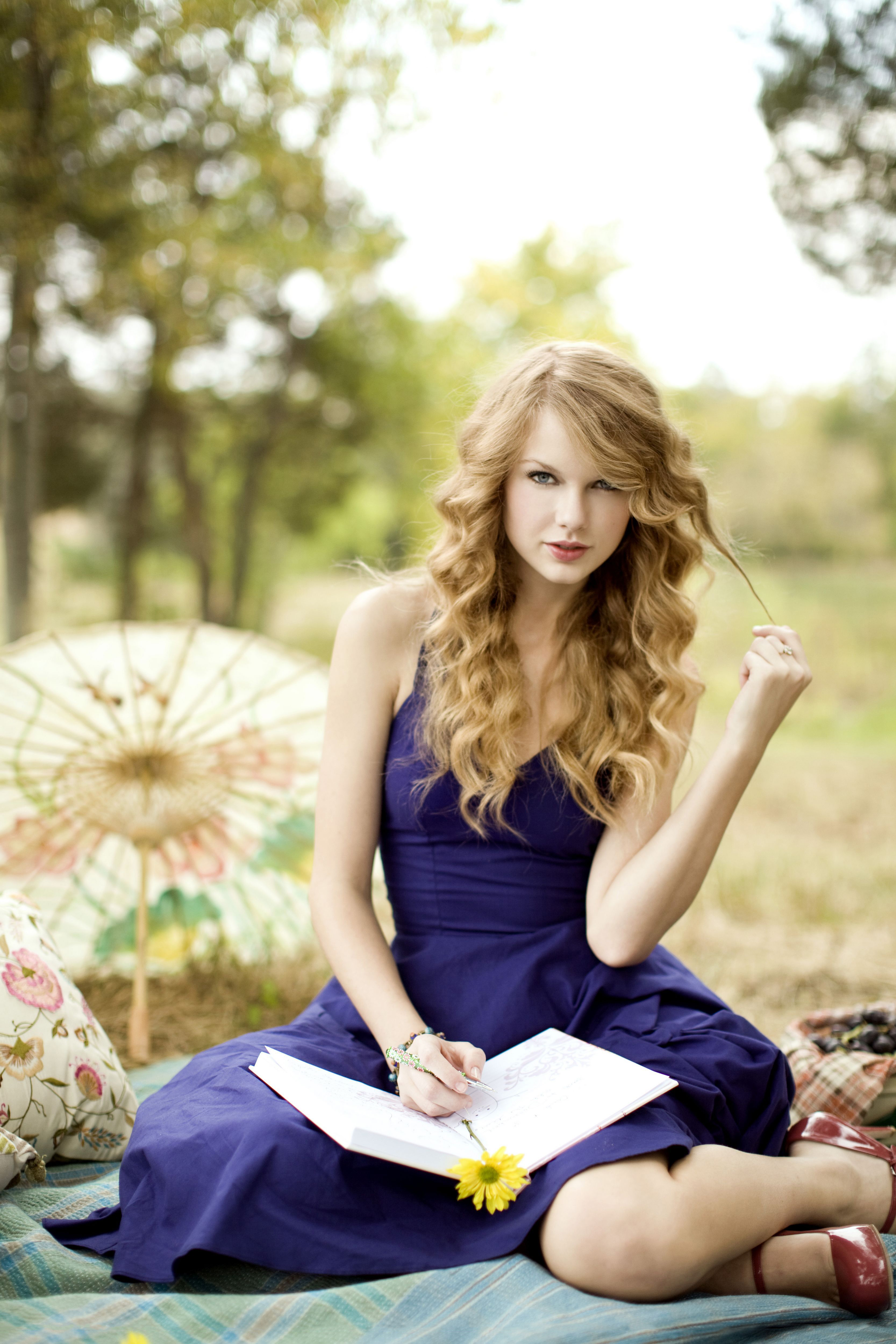 People 3333x5000 Taylor Swift women singer blue eyes blonde long hair wavy hair outdoors grass trees women outdoors dress violet dress heels pulling hair