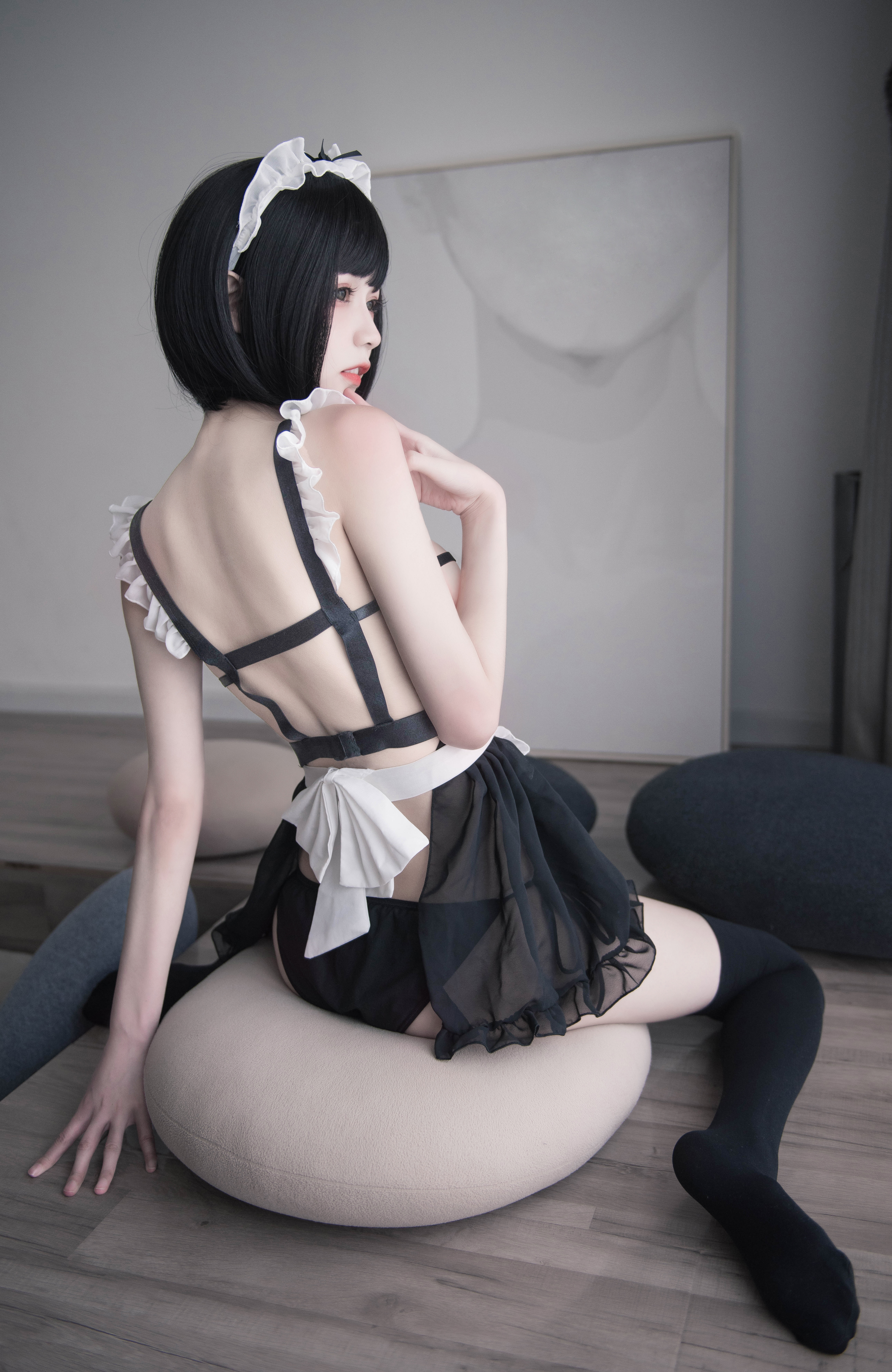 People 4551x6999 servants Asian Chinese model maid maid outfit sitting women women indoors indoors dark hair Ni De Fu Qing