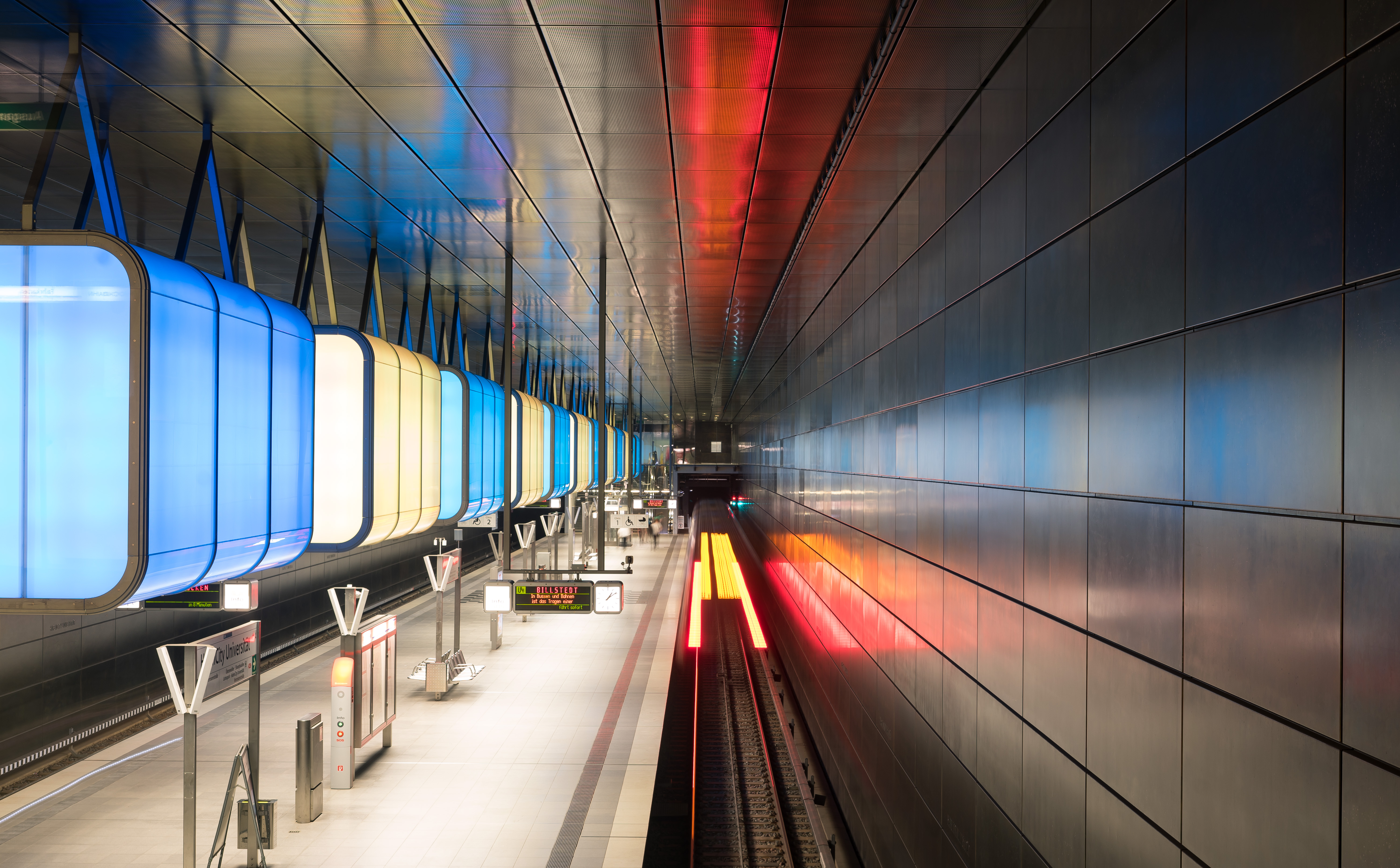 General 5992x3713 underground long exposure Hamburg subway Germany light trails motion blur