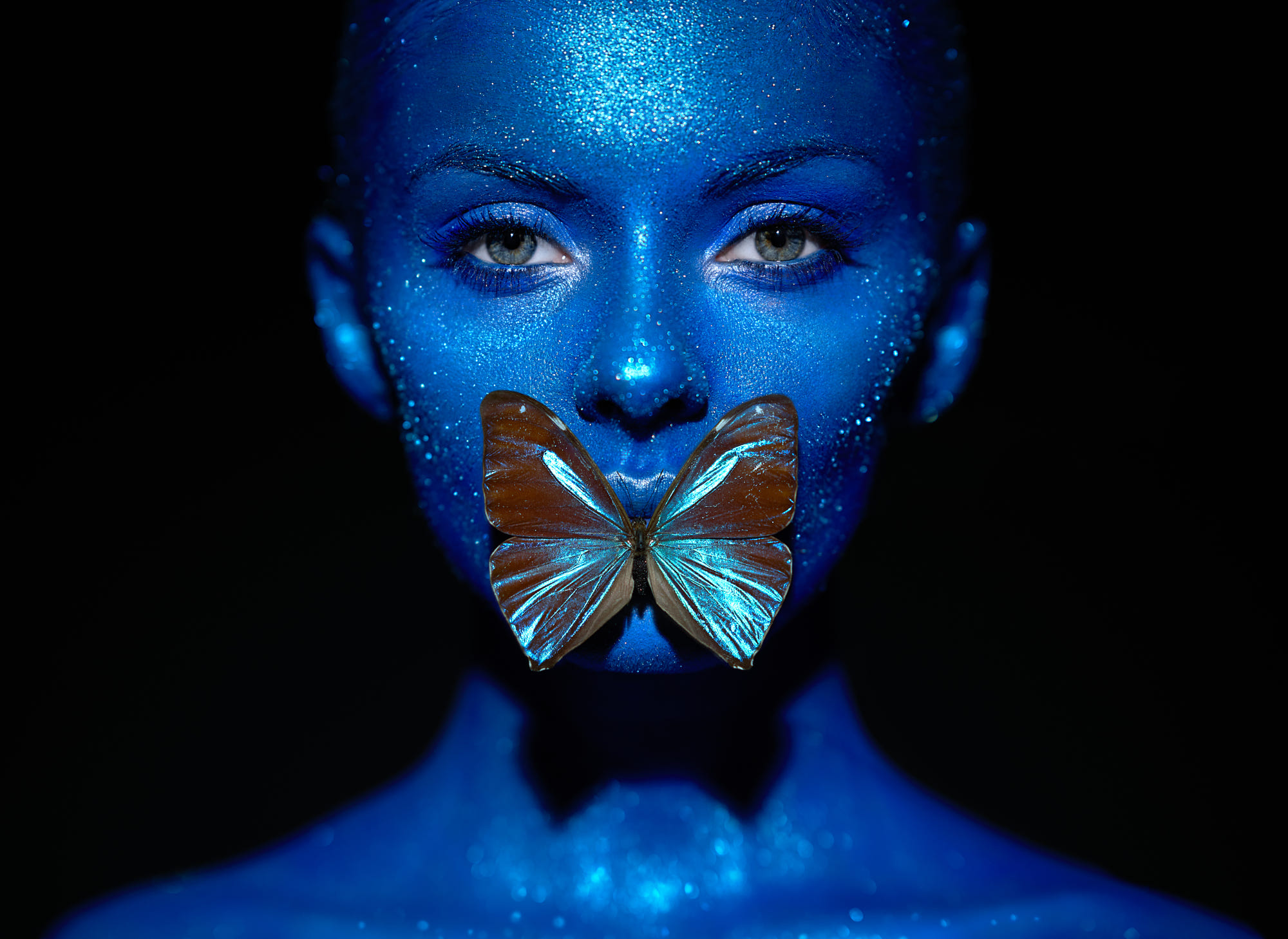 People 2000x1458 women portrait butterfly face paint blue fashion Oleg Gekman Kristina Romashina face
