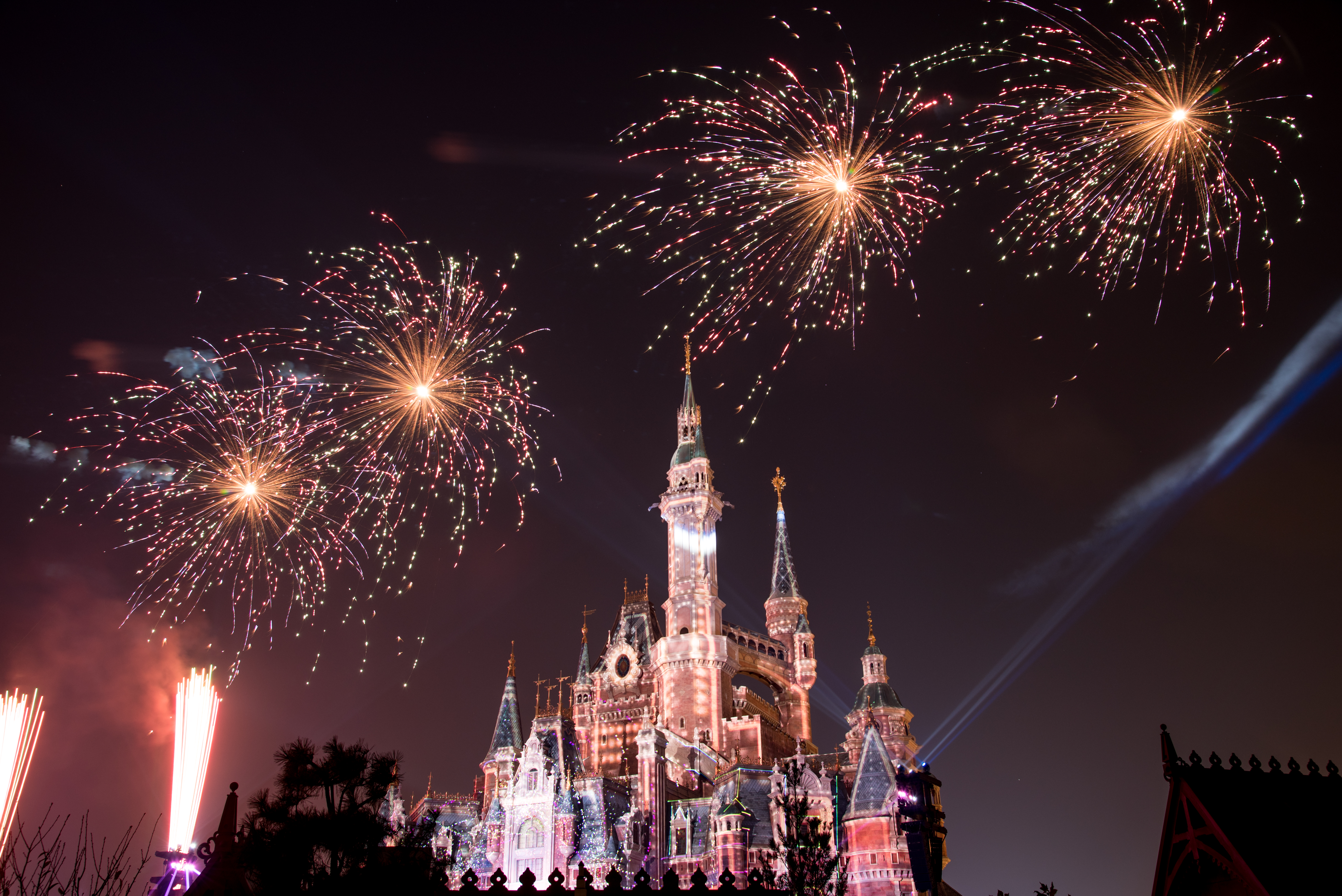 General 5860x3912 Disney fireworks Shanghai landmark Asia Disneyland low light